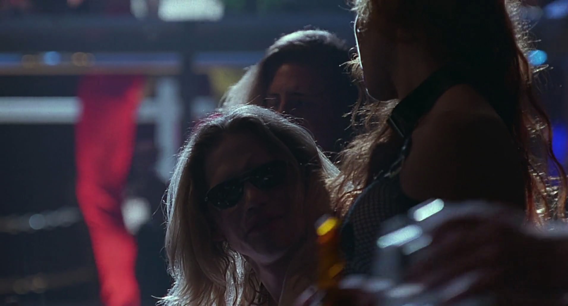 Barb Wire (1996) screencap 1650