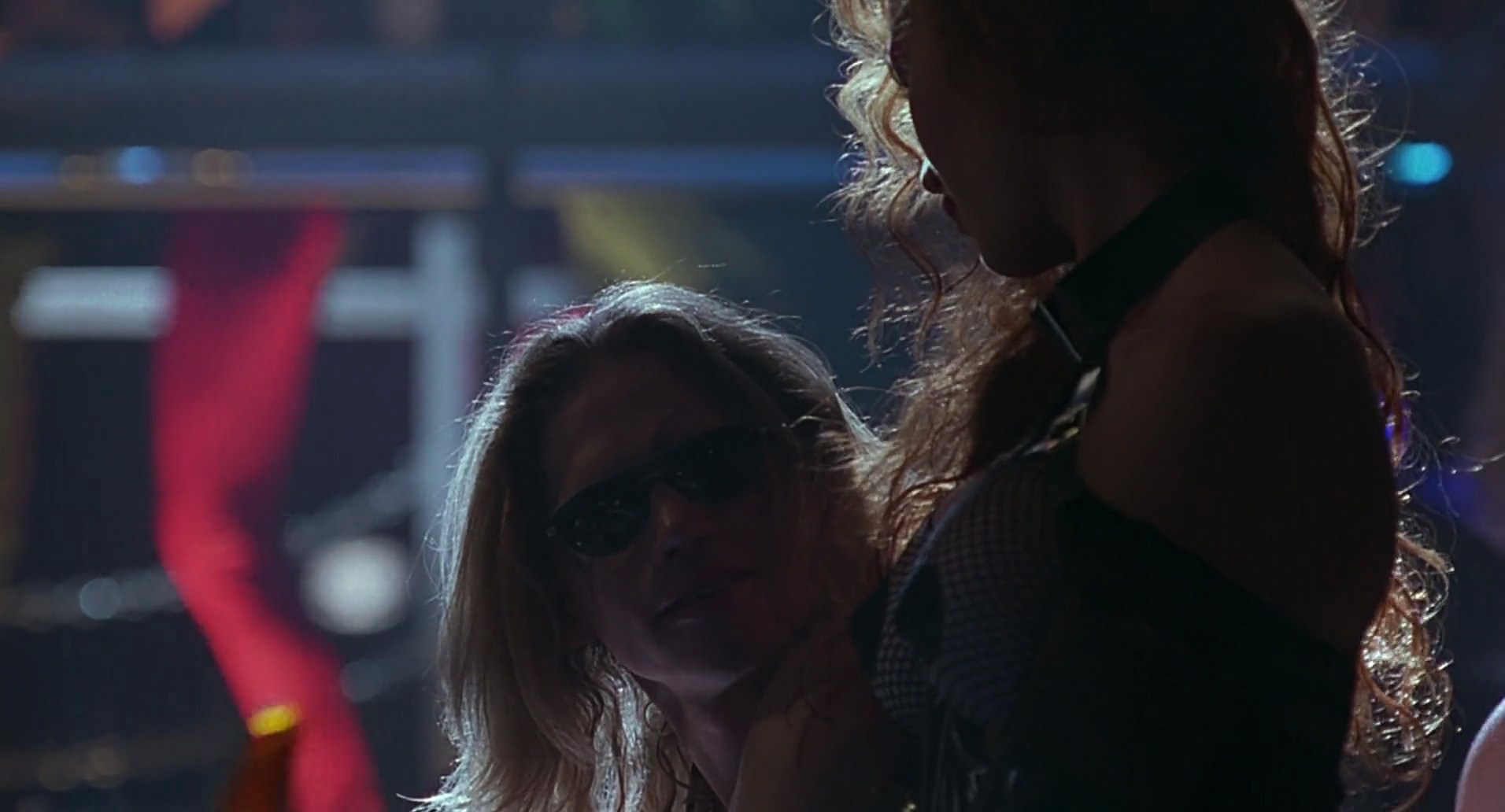 Barb Wire (1996) screencap 1653