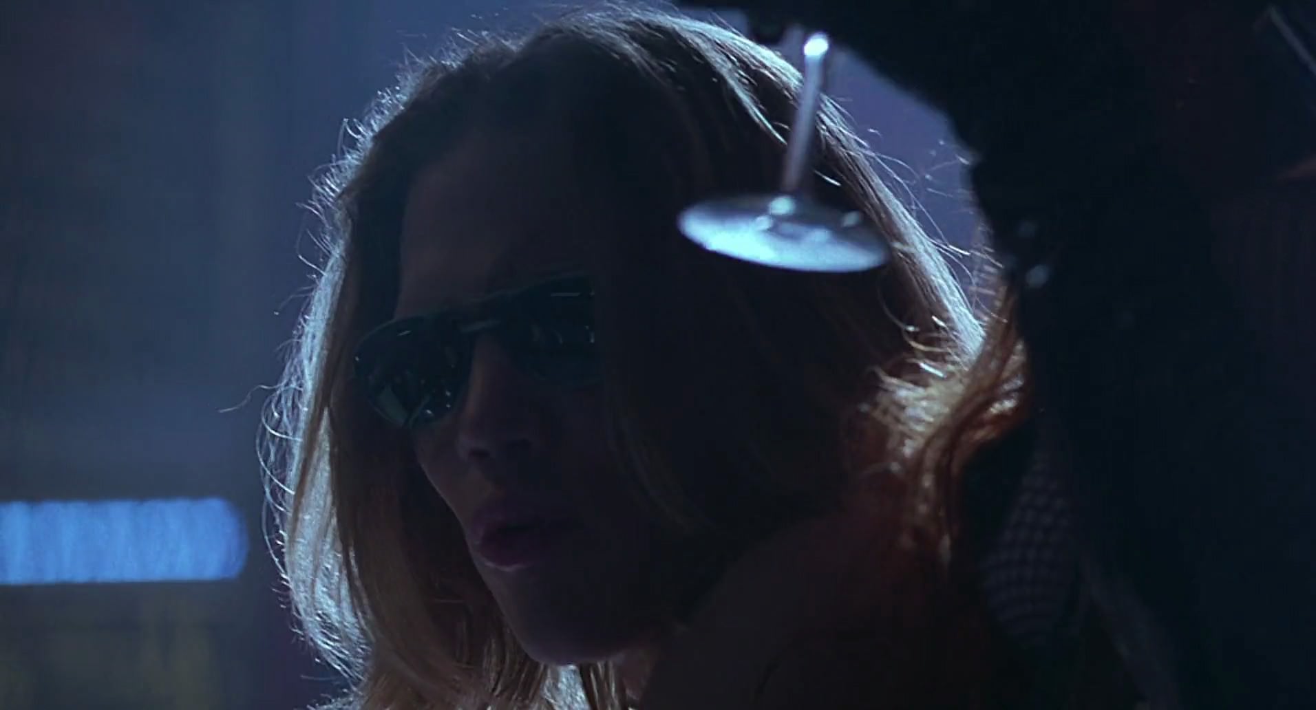 Barb Wire (1996) HD screenshot 1661