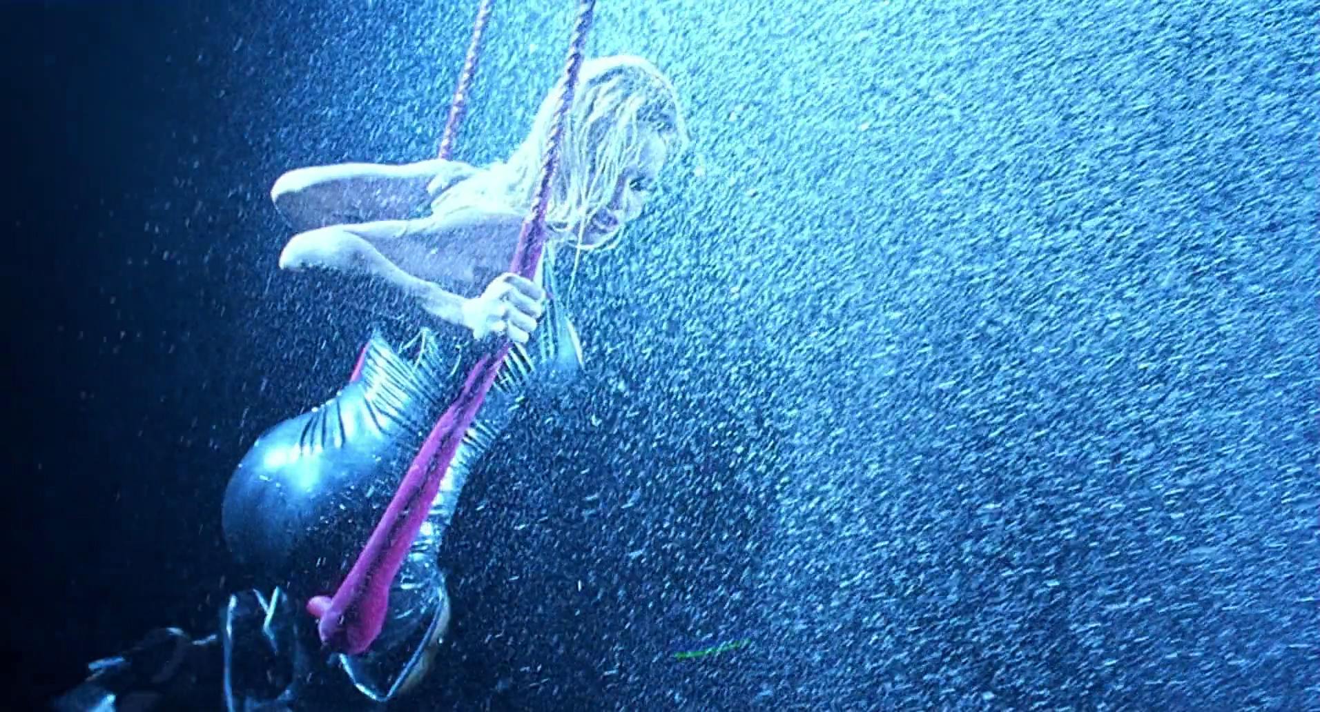 Barb Wire (1996) HD screenshot 167