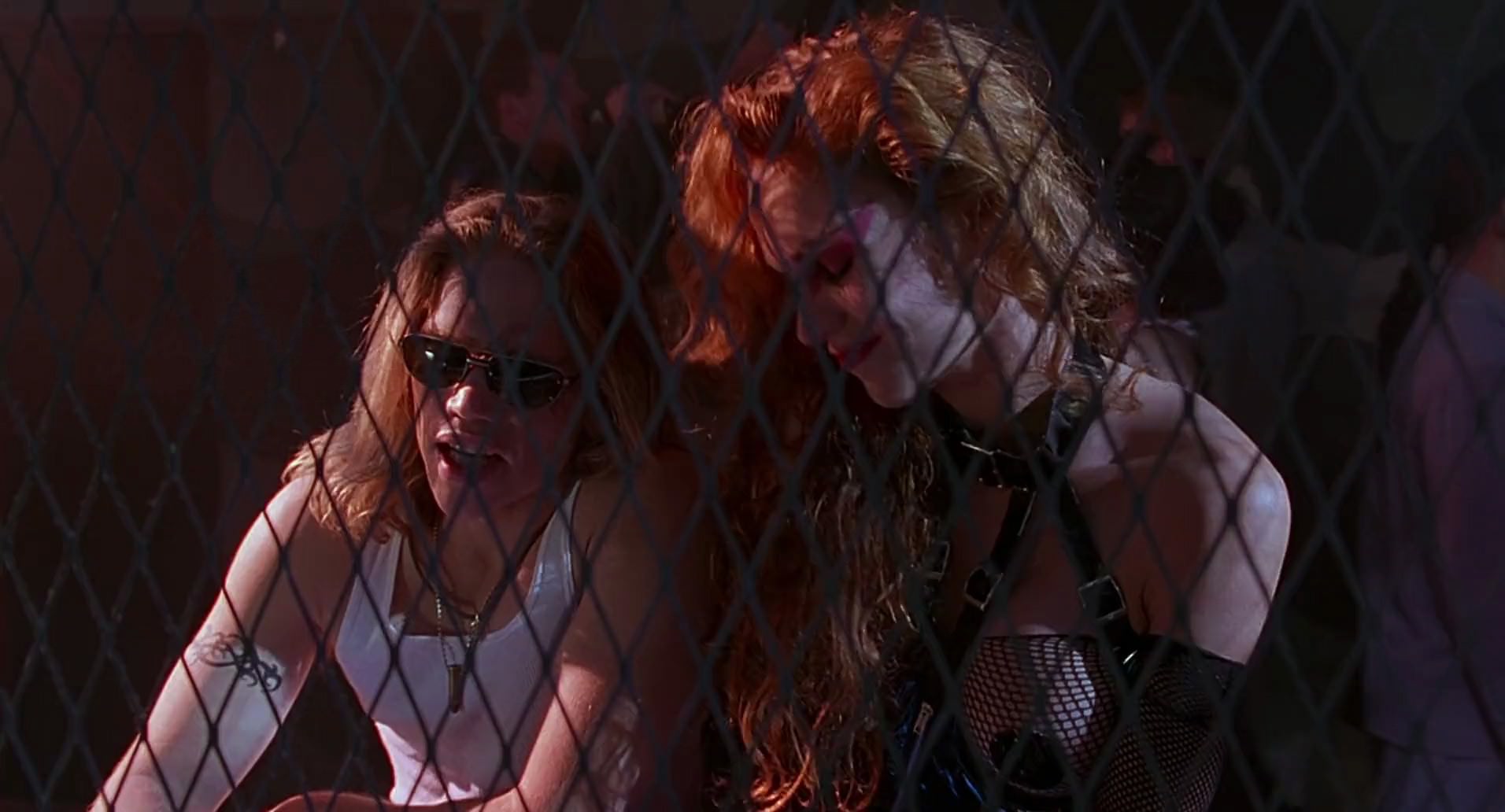 Barb Wire (1996) screencap 1674