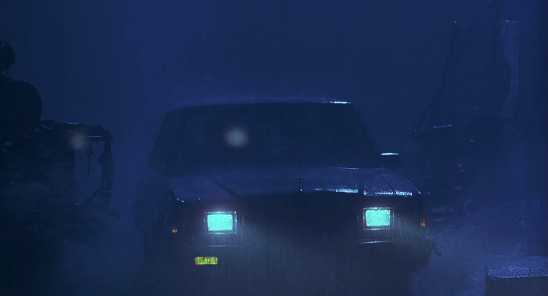 Barb Wire (1996) screencap 1746