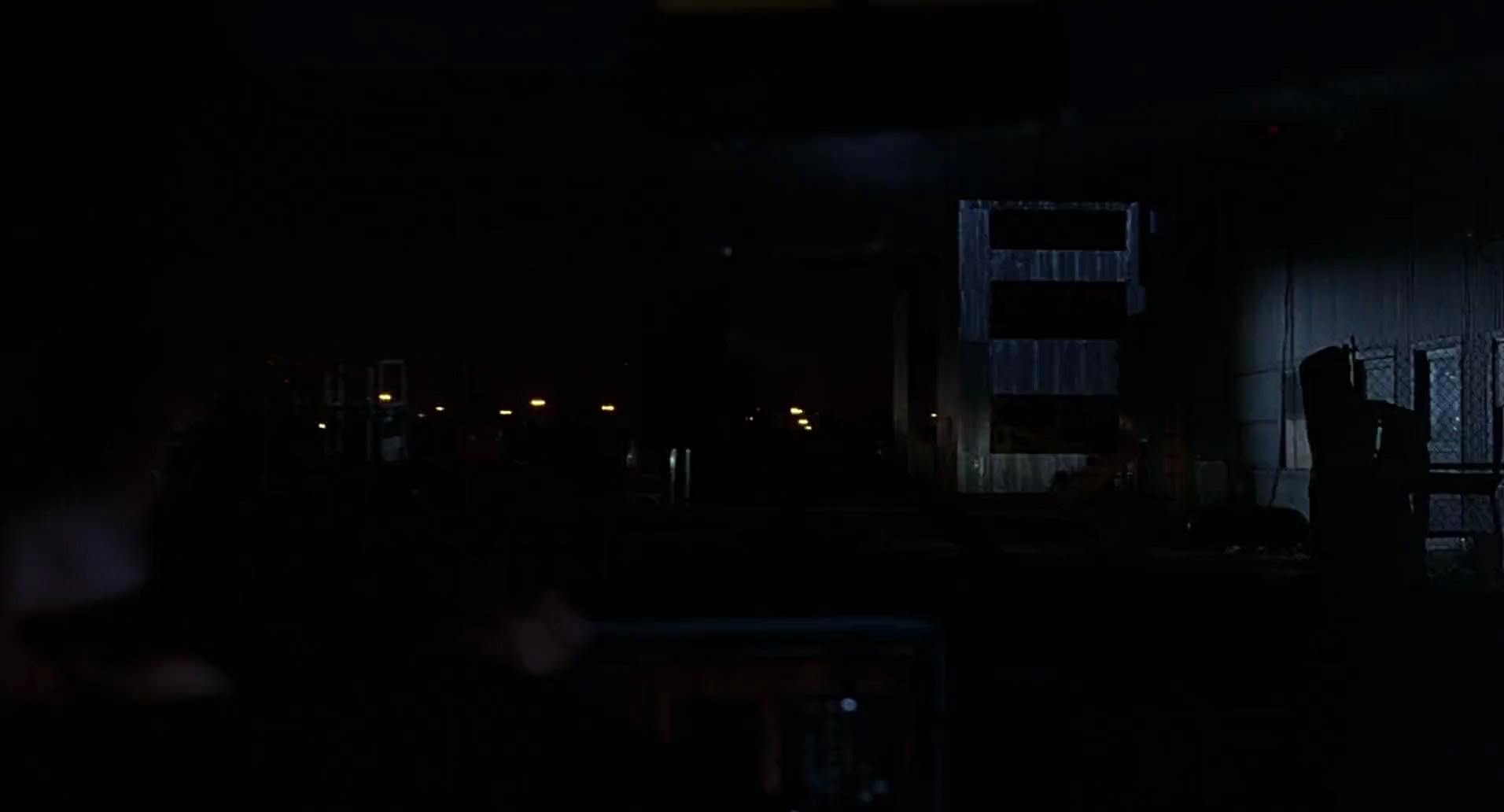 Barb Wire (1996) screencap 1749