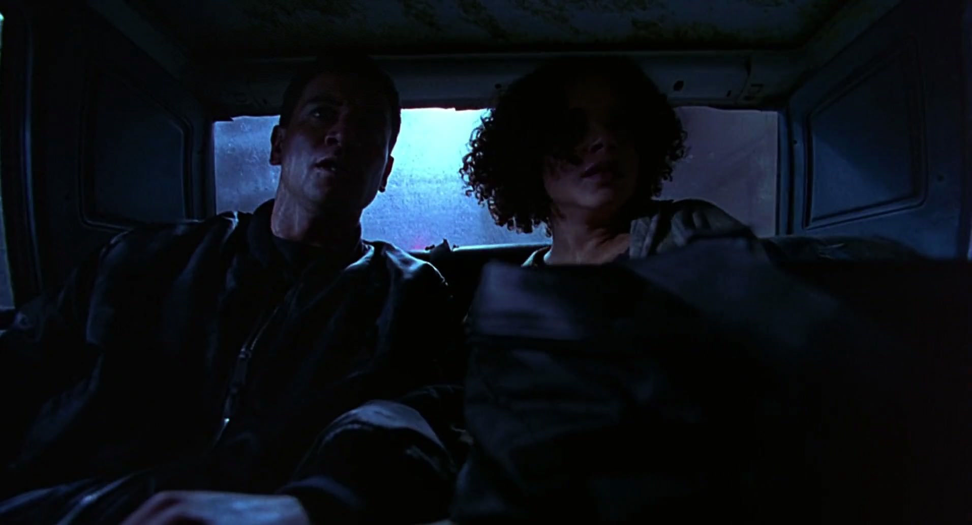 Barb Wire (1996) screencap 1758