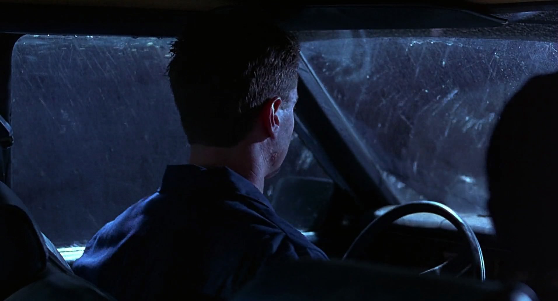 Barb Wire (1996) screencap 1779
