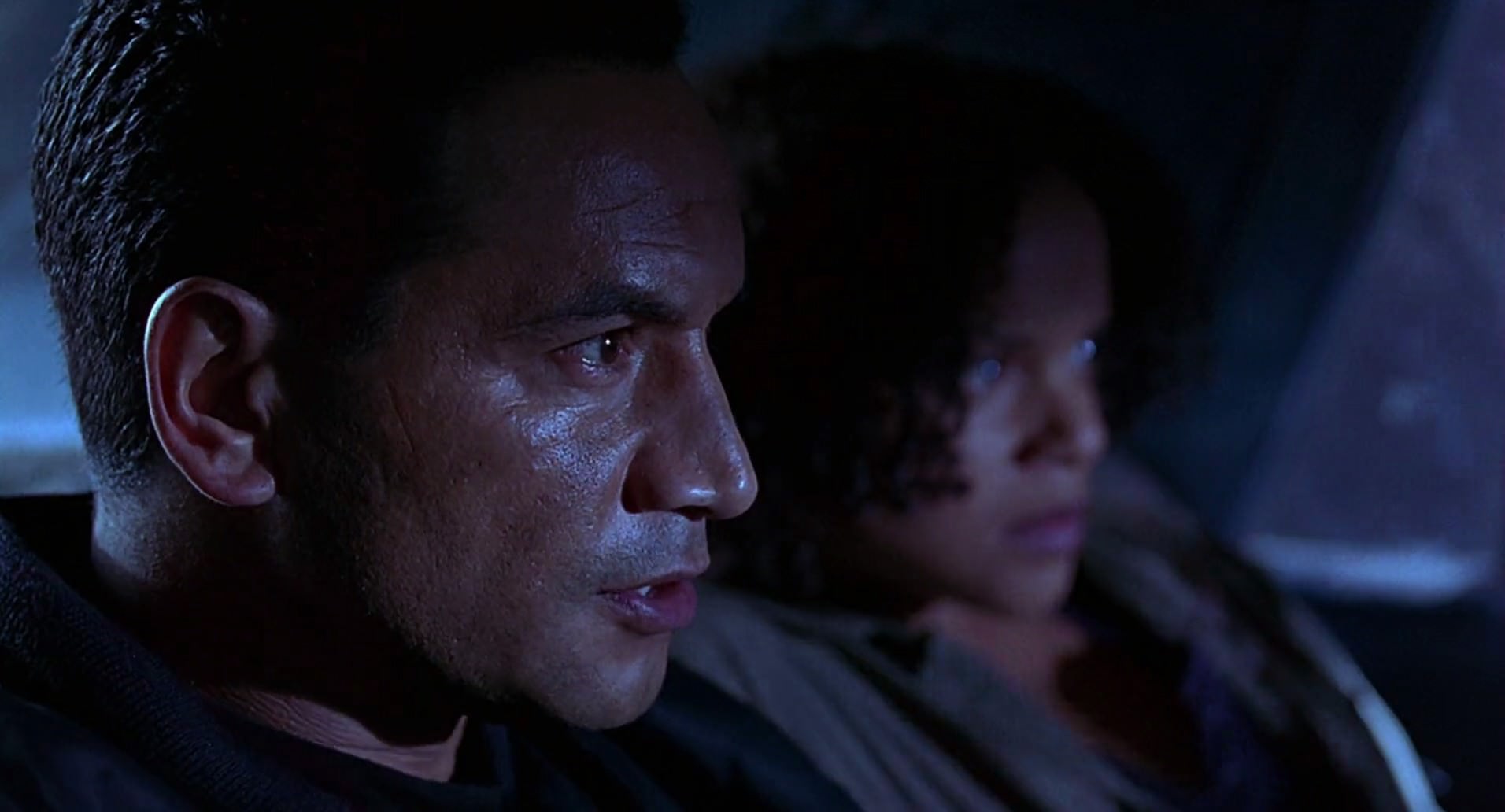 Barb Wire (1996) screencap 1803