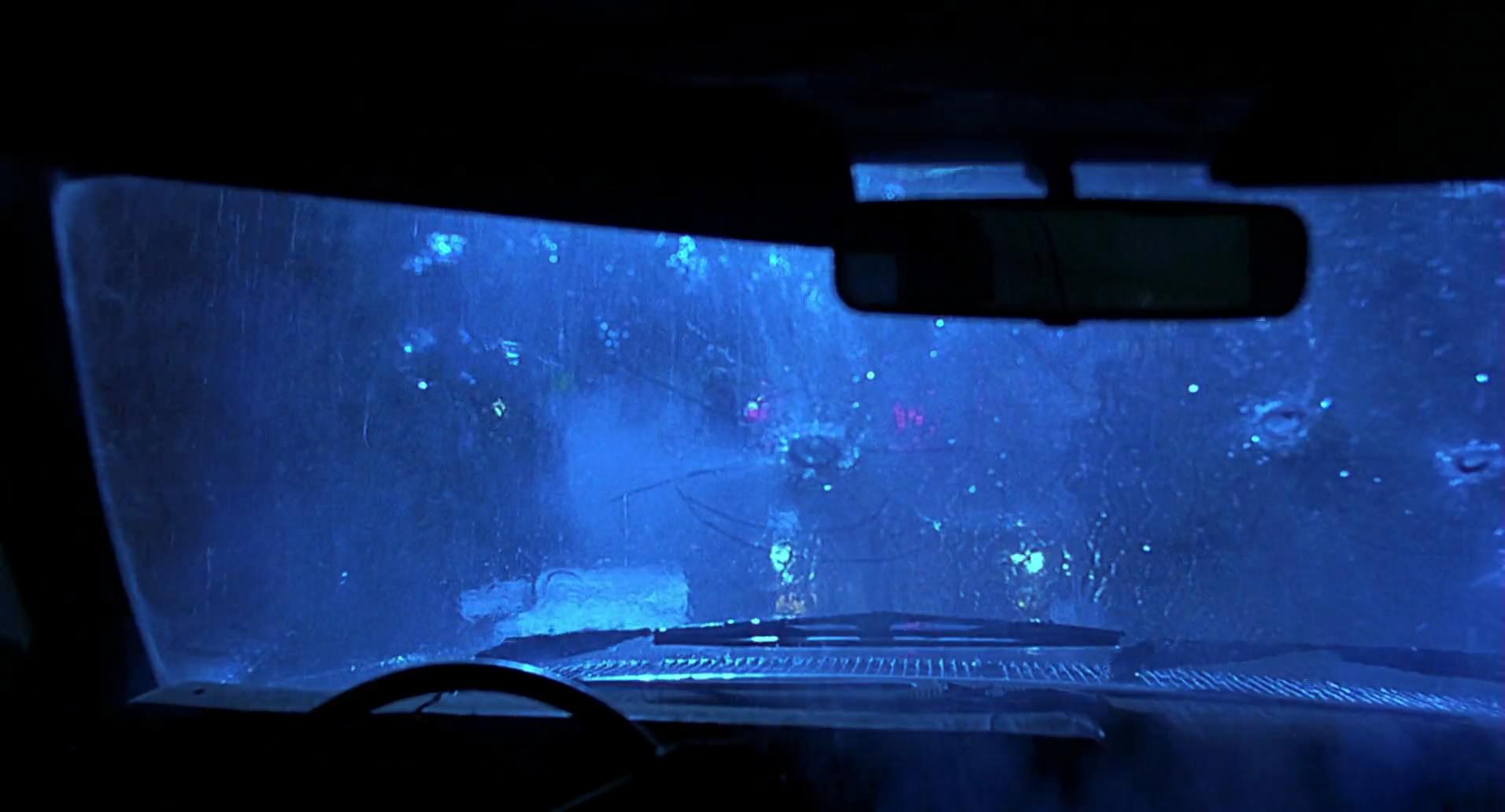 Barb Wire (1996) screencap 1833