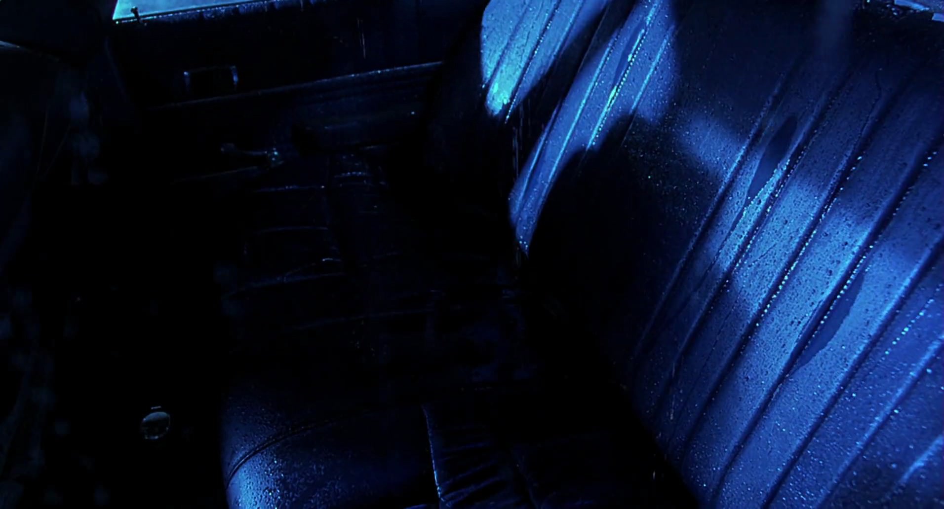 Barb Wire (1996) screencap 1887