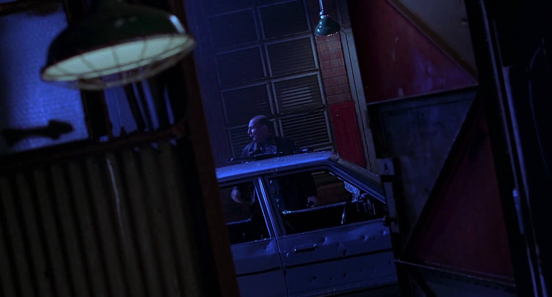 Barb Wire (1996) screencap 1896