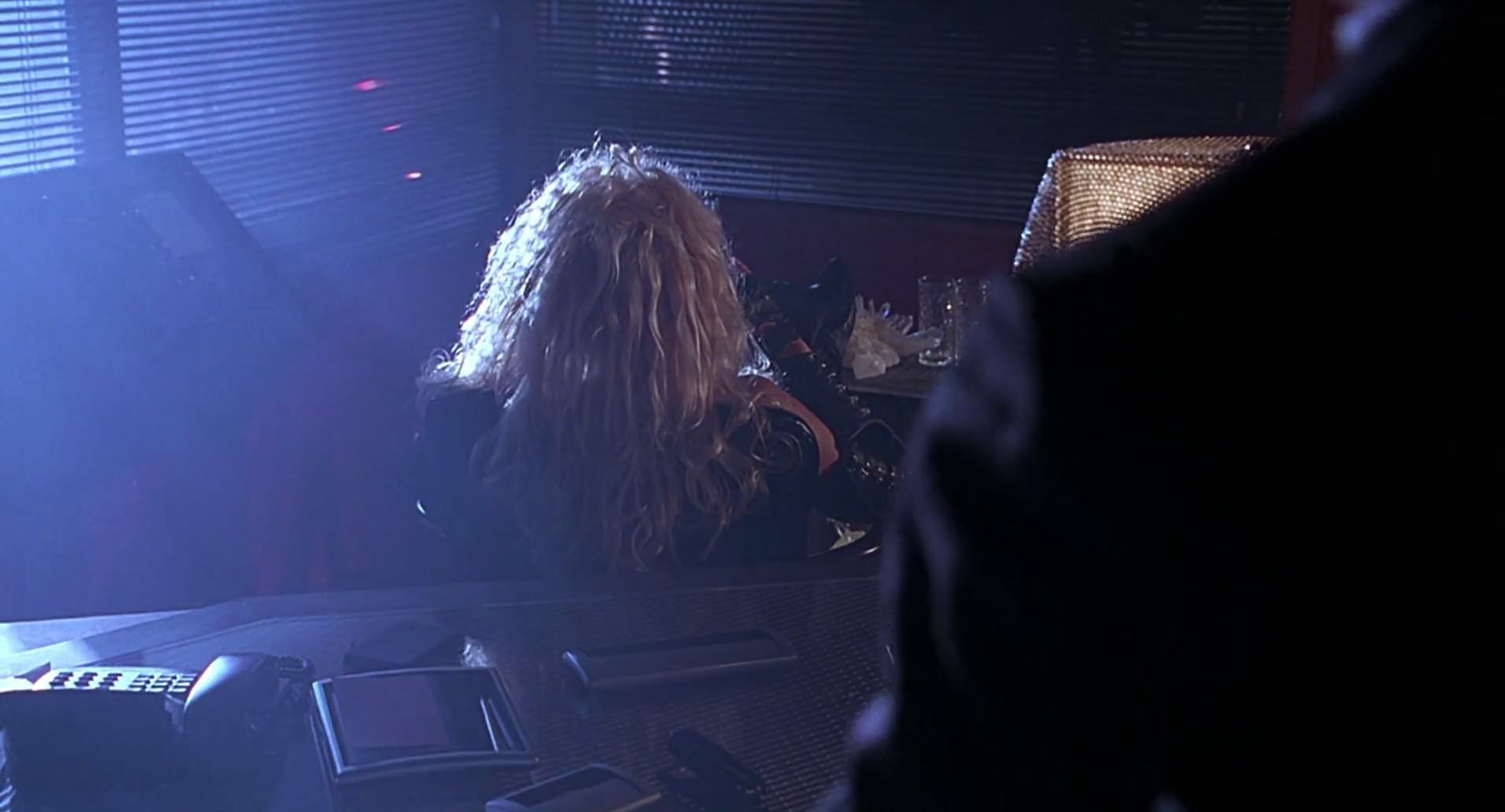 Barb Wire (1996) HD screenshot 1931