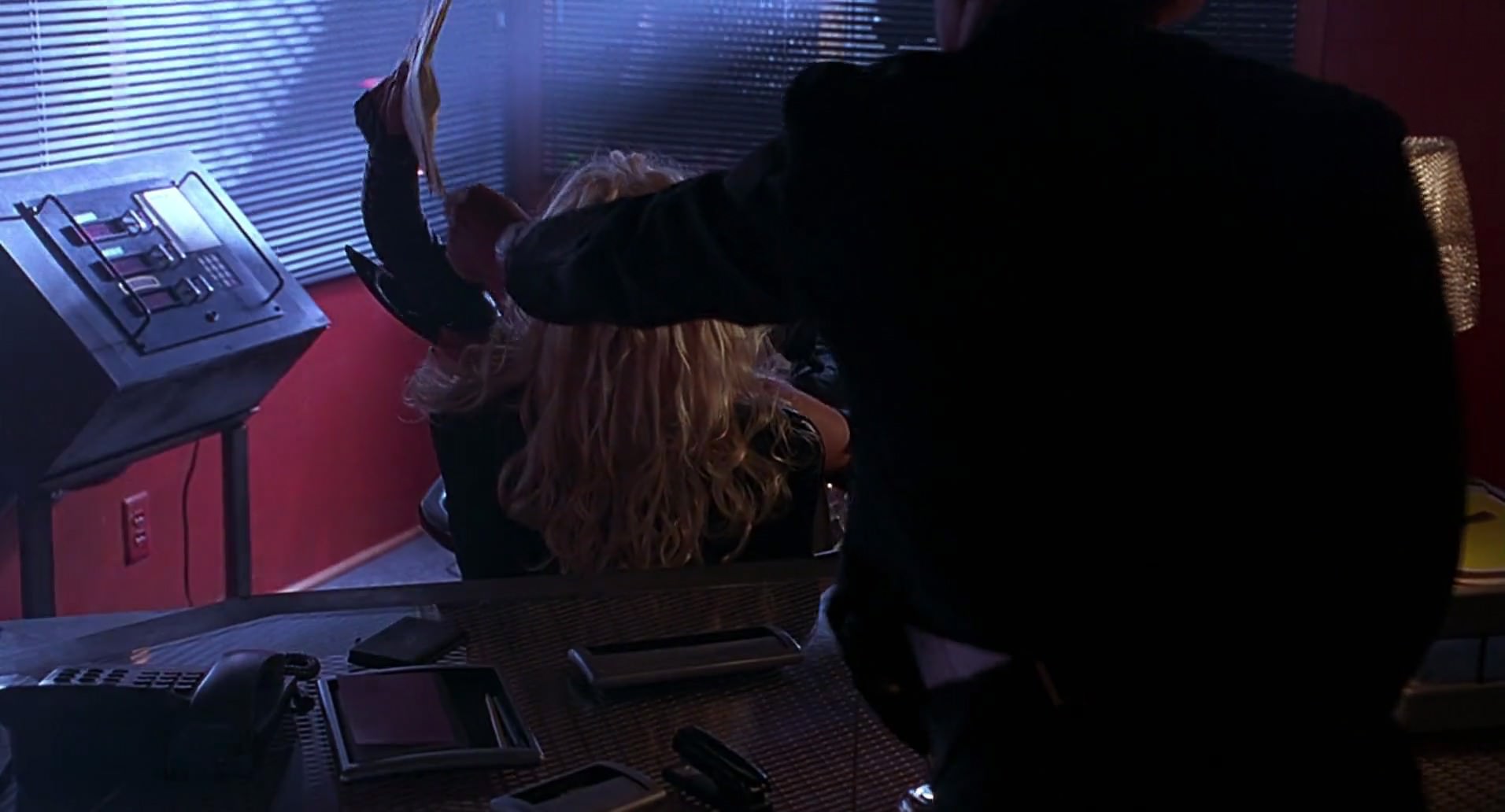 Barb Wire (1996) movie still 1942