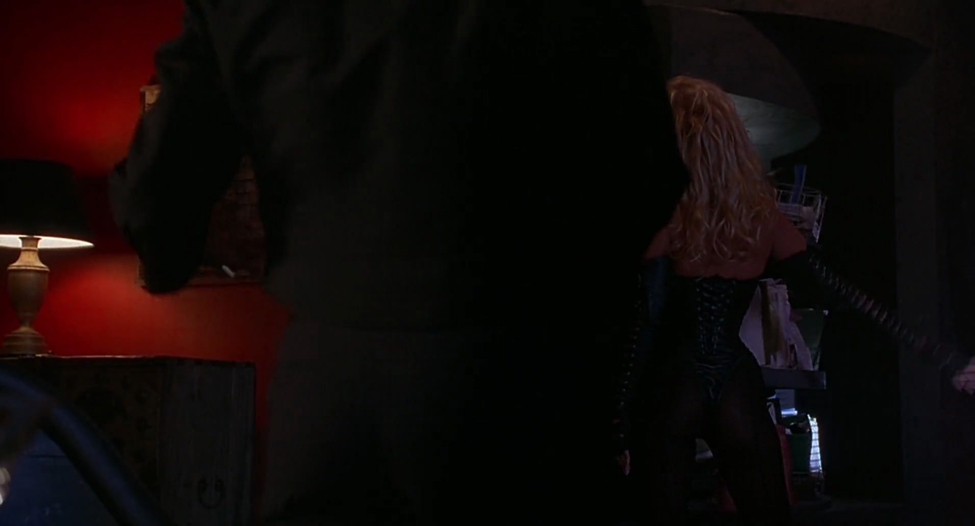 Barb Wire (1996) HD screenshot 1991