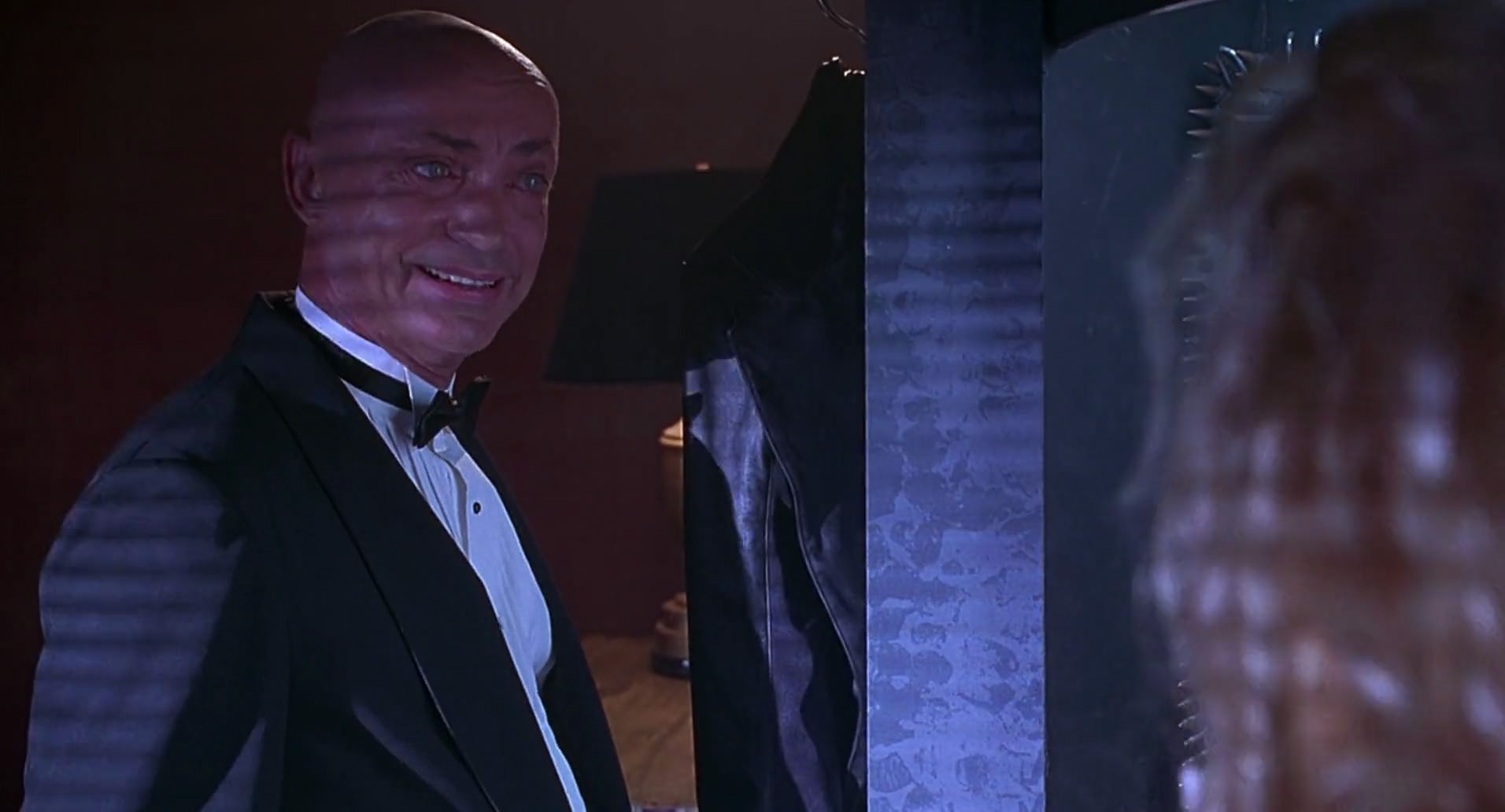 Barb Wire (1996) HD screenshot 2003