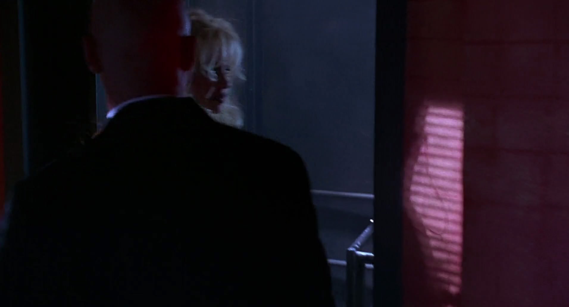 Barb Wire (1996) HD screenshot 2033
