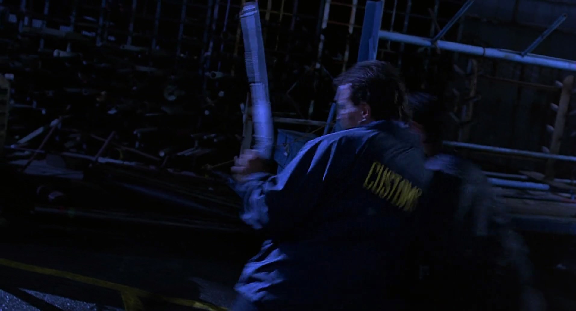 Barb Wire (1996) HD screenshot 2129