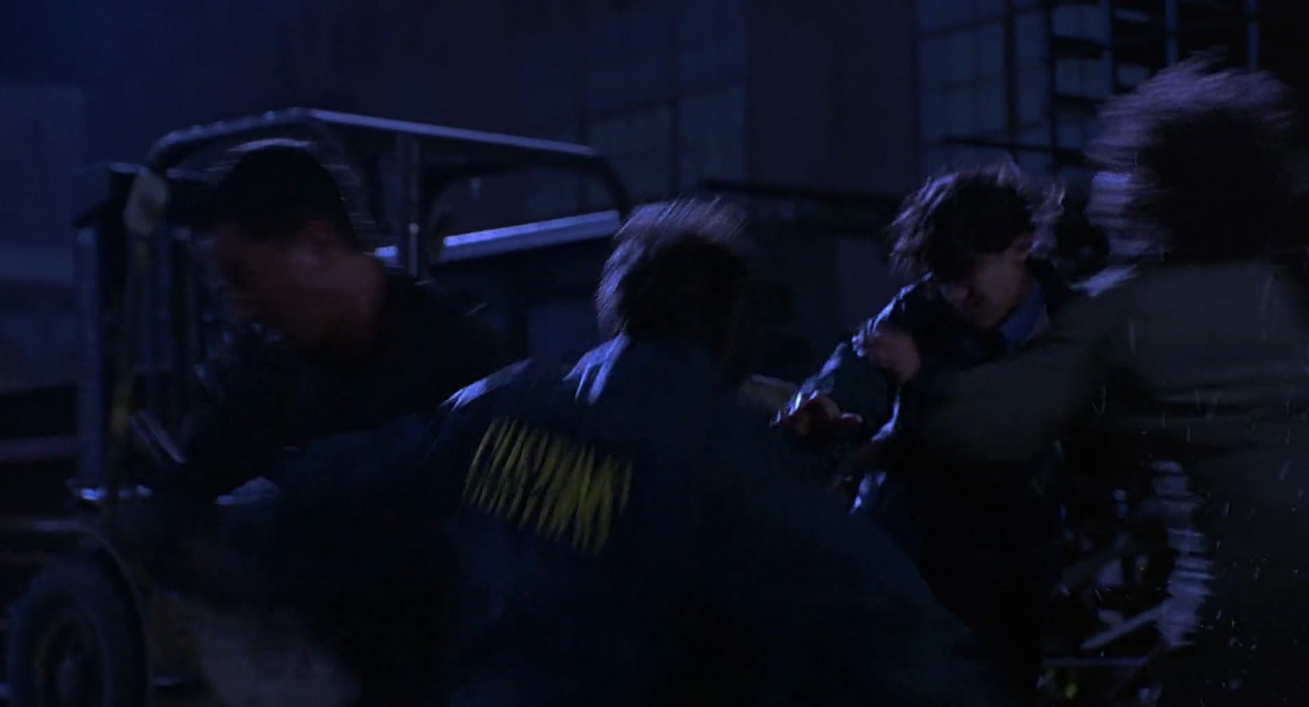 Barb Wire (1996) screencap 2136