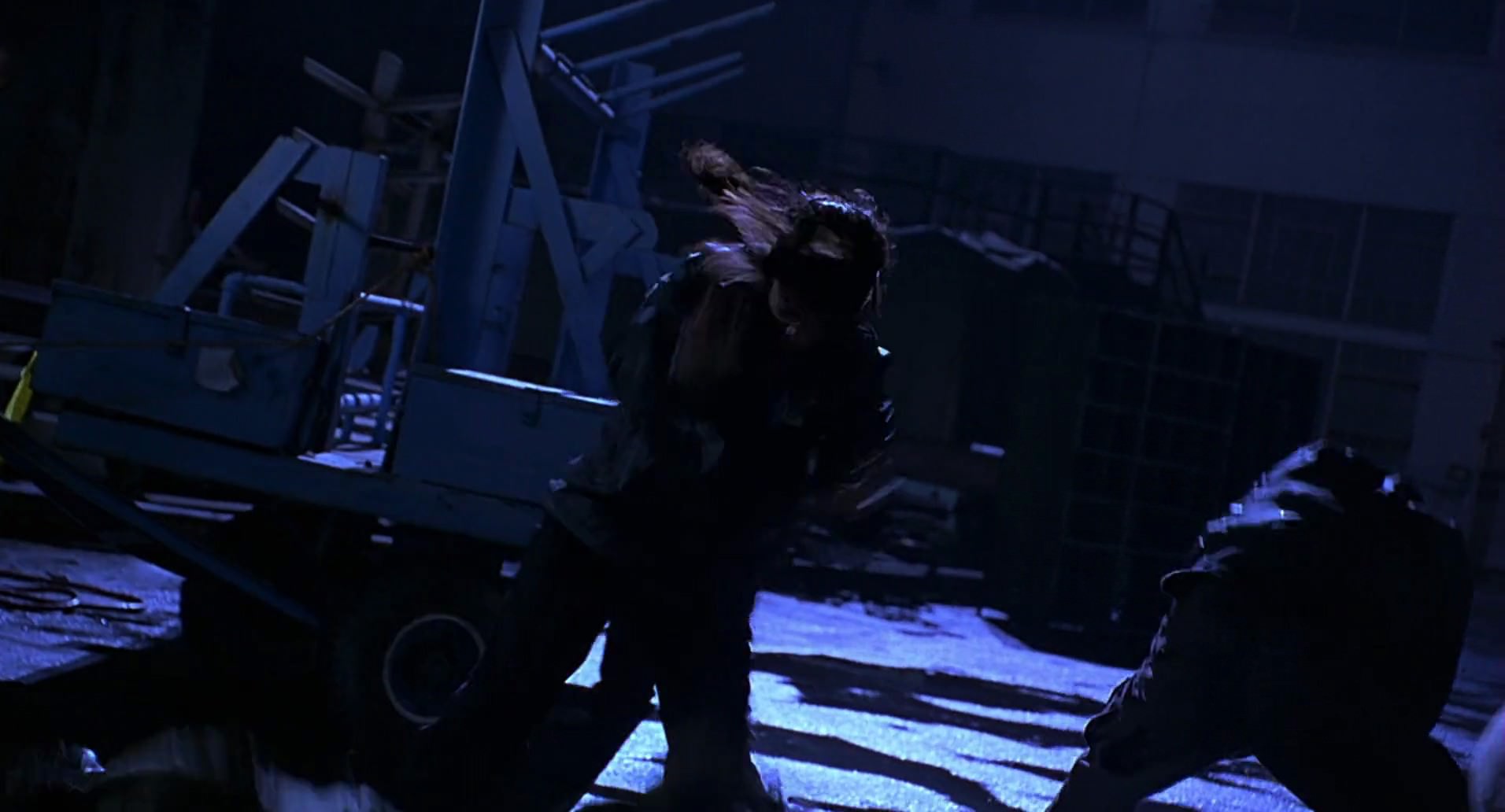 Barb Wire (1996) screencap 2139