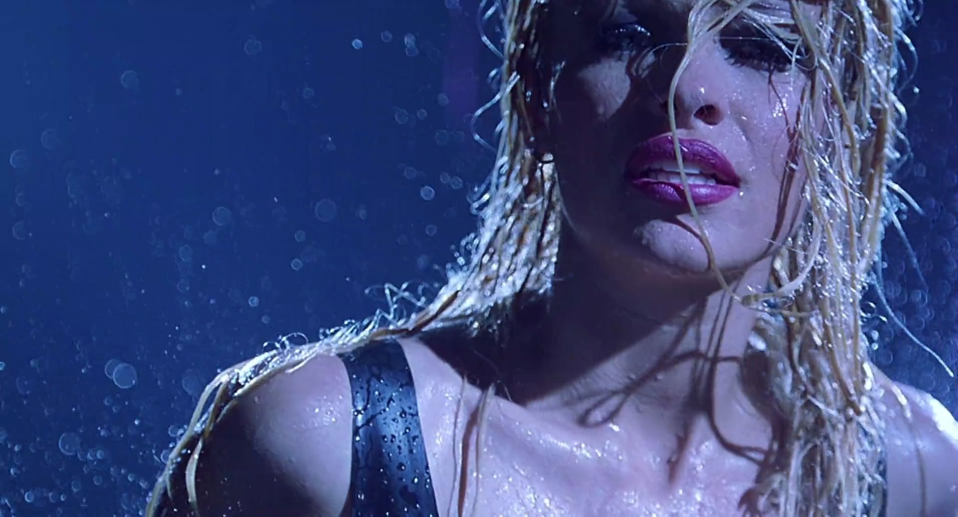 Barb Wire (1996) movie still 223