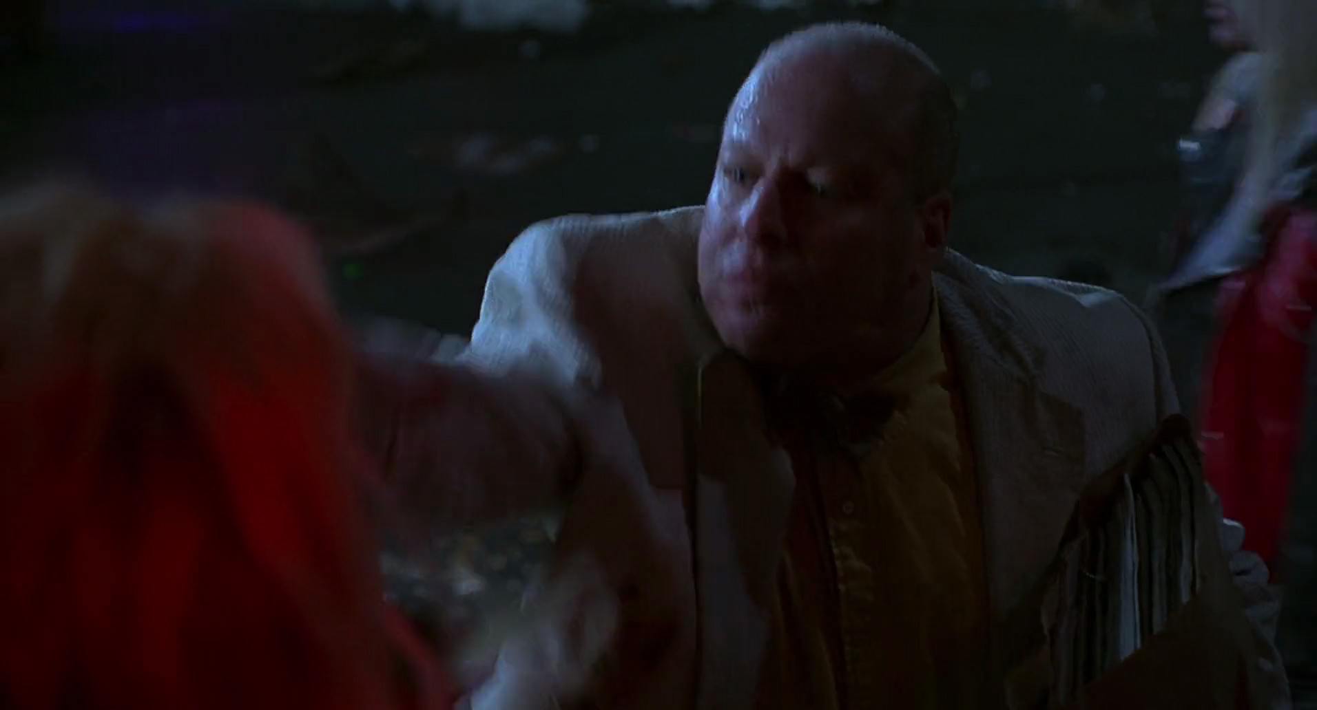 Barb Wire (1996) screencap 2262