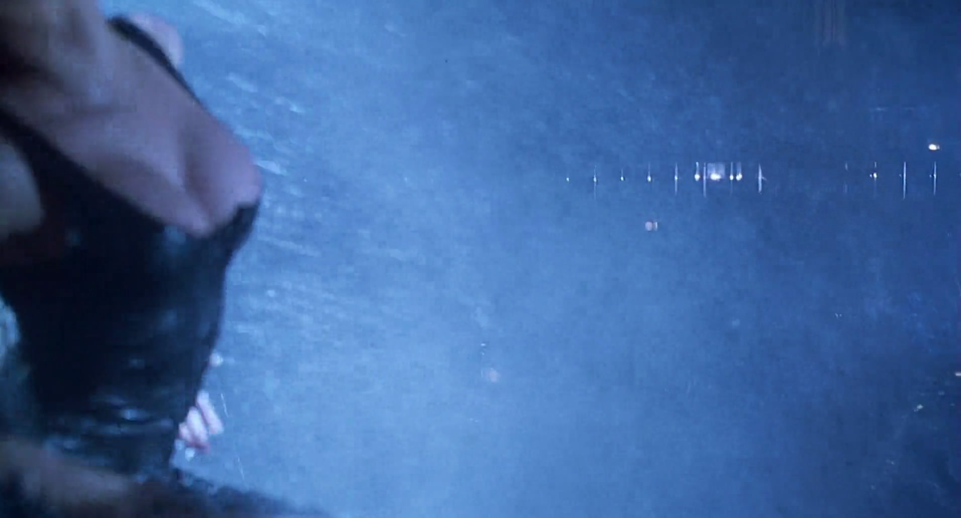 Barb Wire (1996) screencap 228