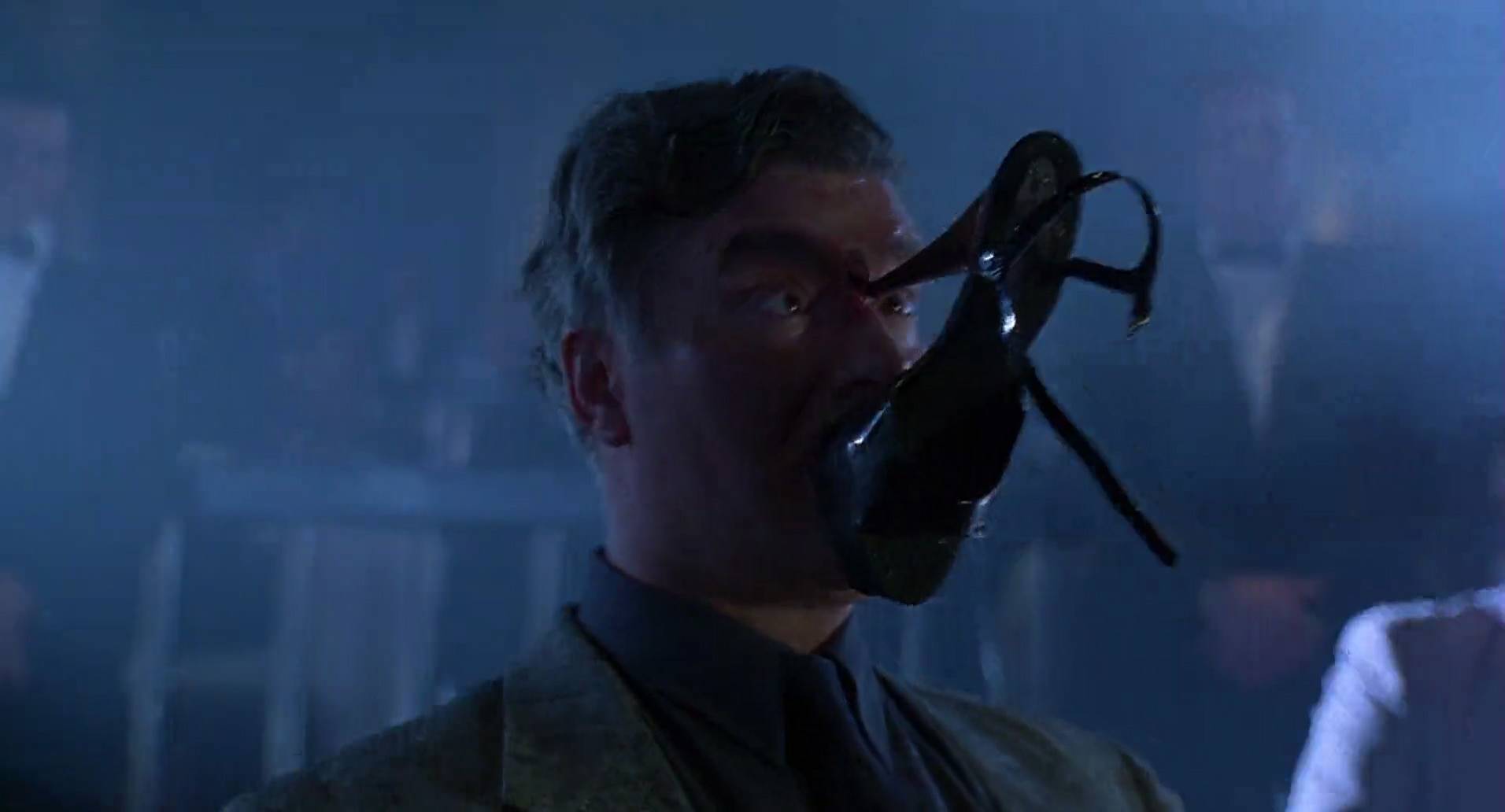 Barb Wire (1996) screencap 255