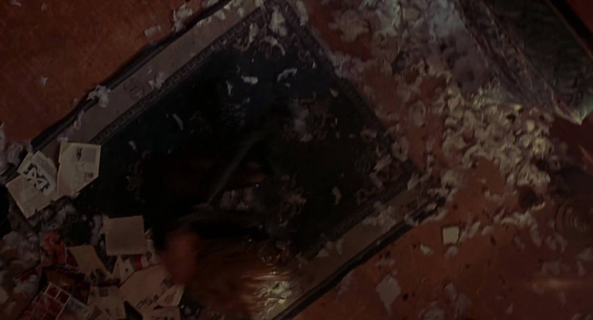Barb Wire (1996) screencap 2748