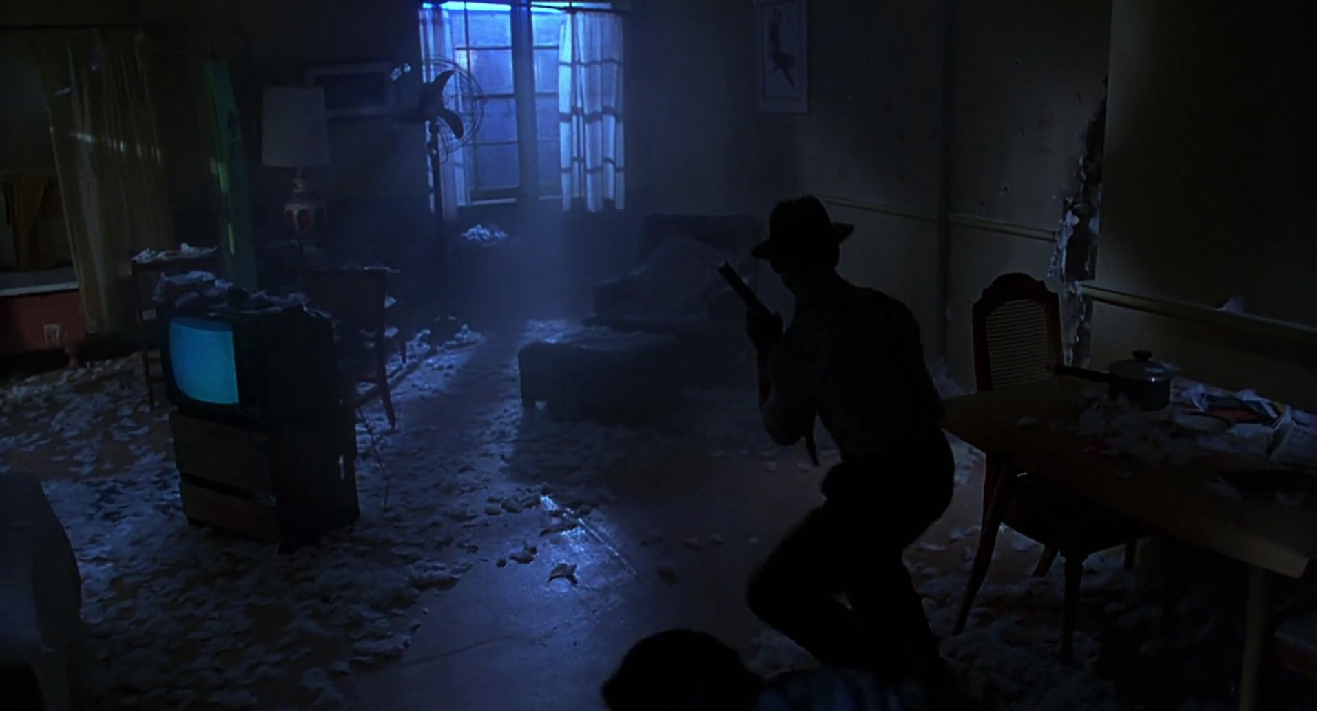 Barb Wire (1996) screencap 2763