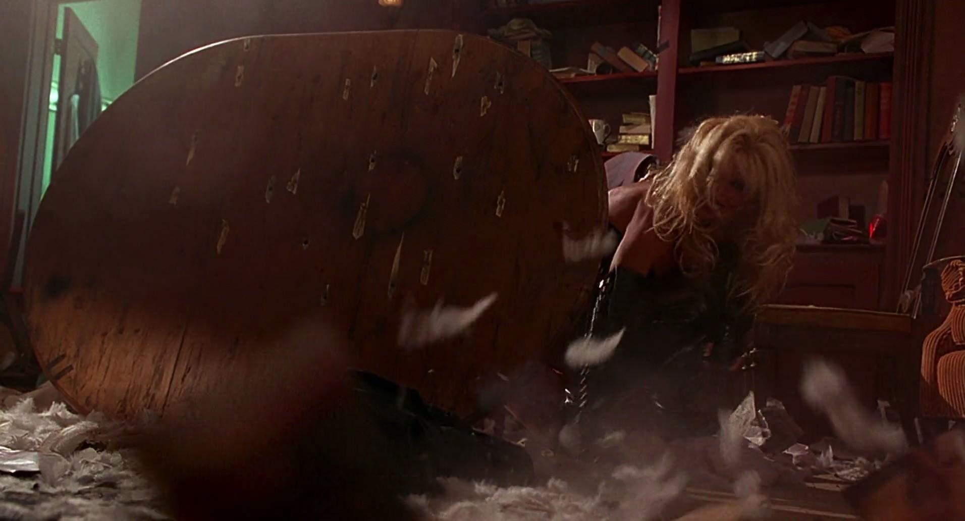 Barb Wire (1996) HD screenshot 2831