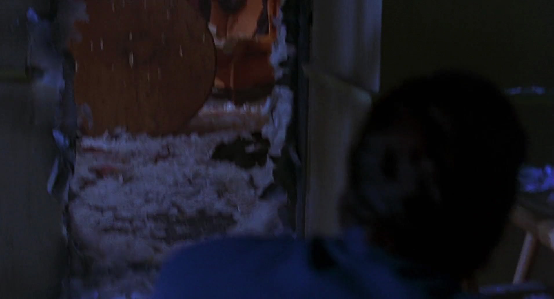 Barb Wire (1996) screencap 2865