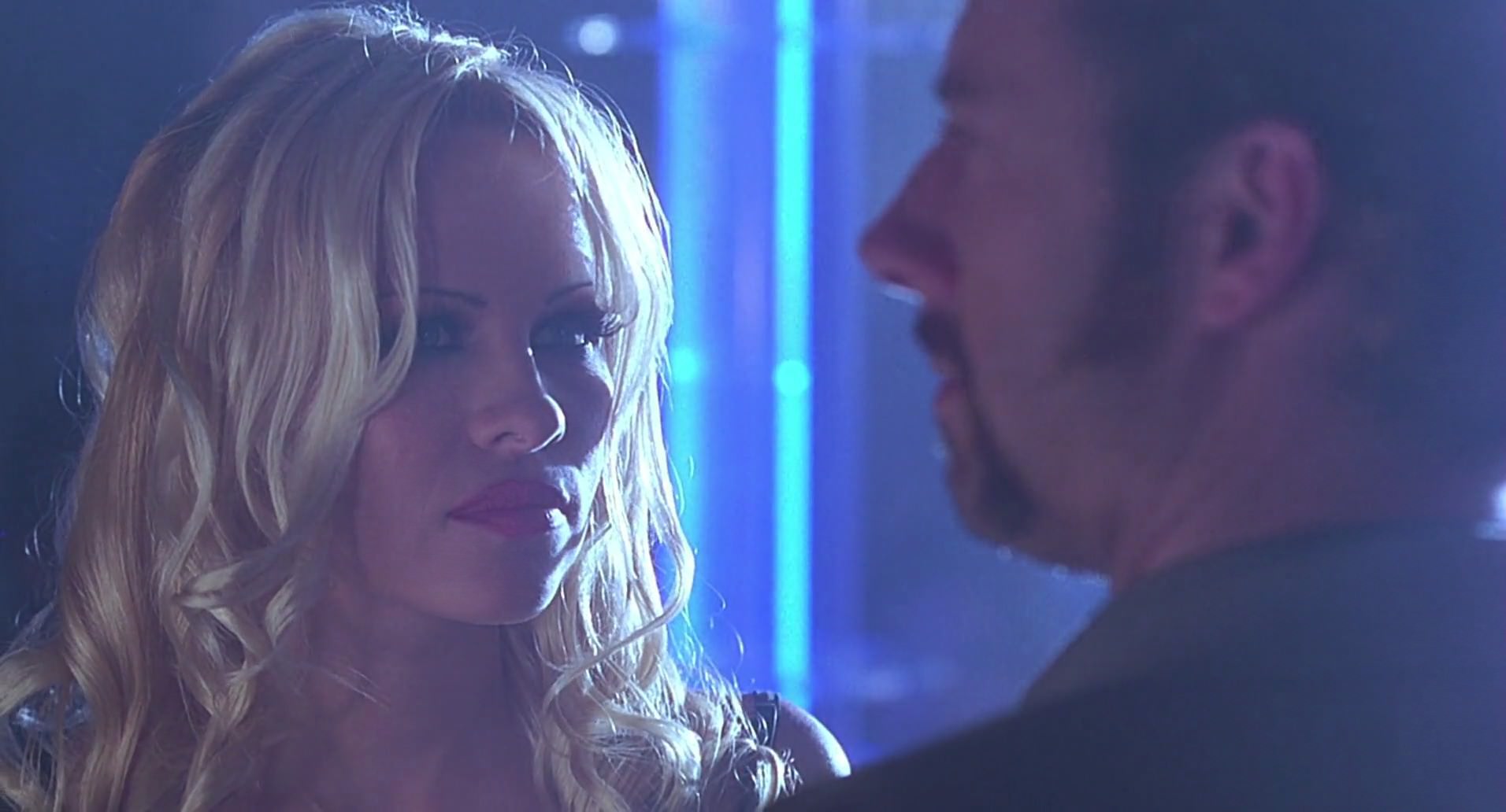 Barb Wire (1996) screencap 3621
