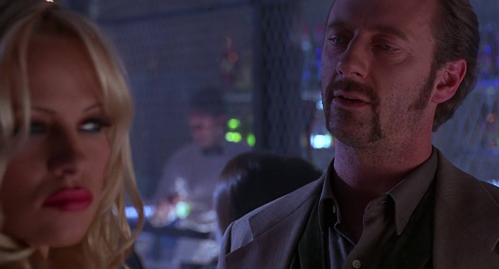 Barb Wire (1996) screencap 3633