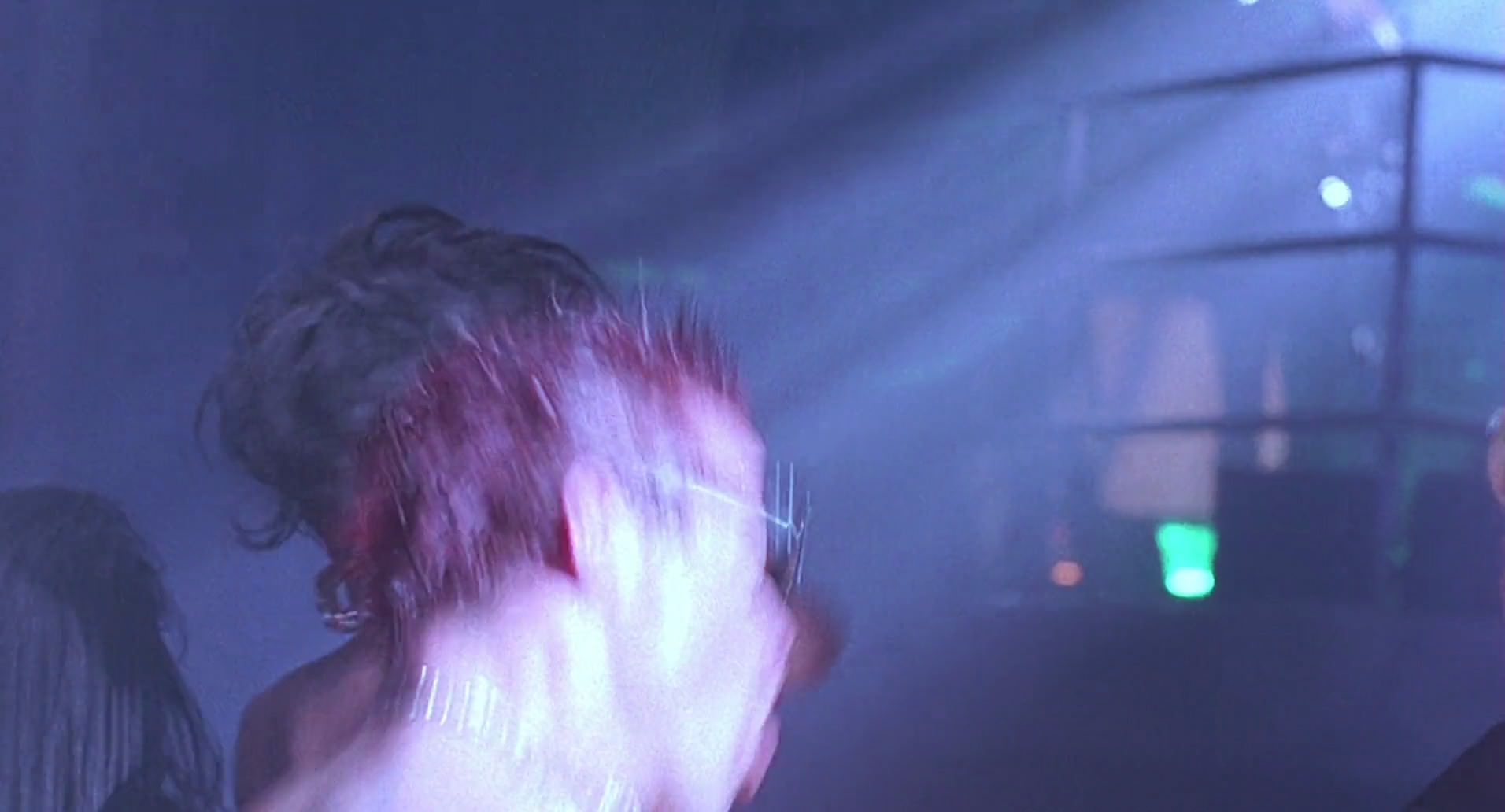 Barb Wire (1996) screencap 3681