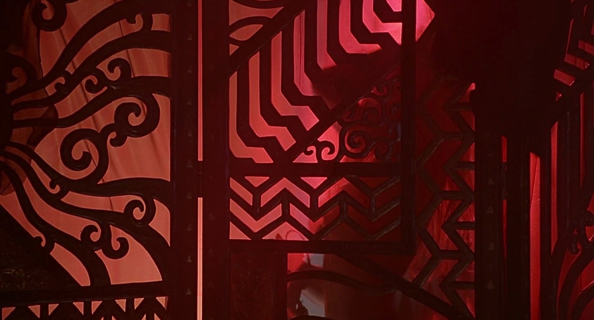 Barb Wire (1996) screencap 3708