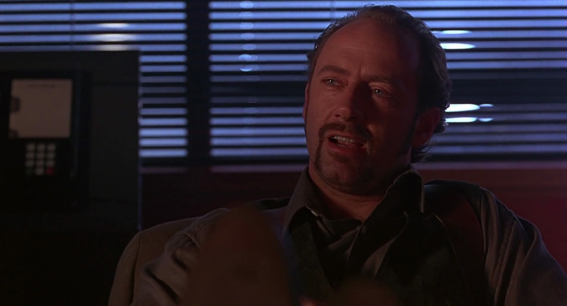 Barb Wire (1996) HD screenshot 3713