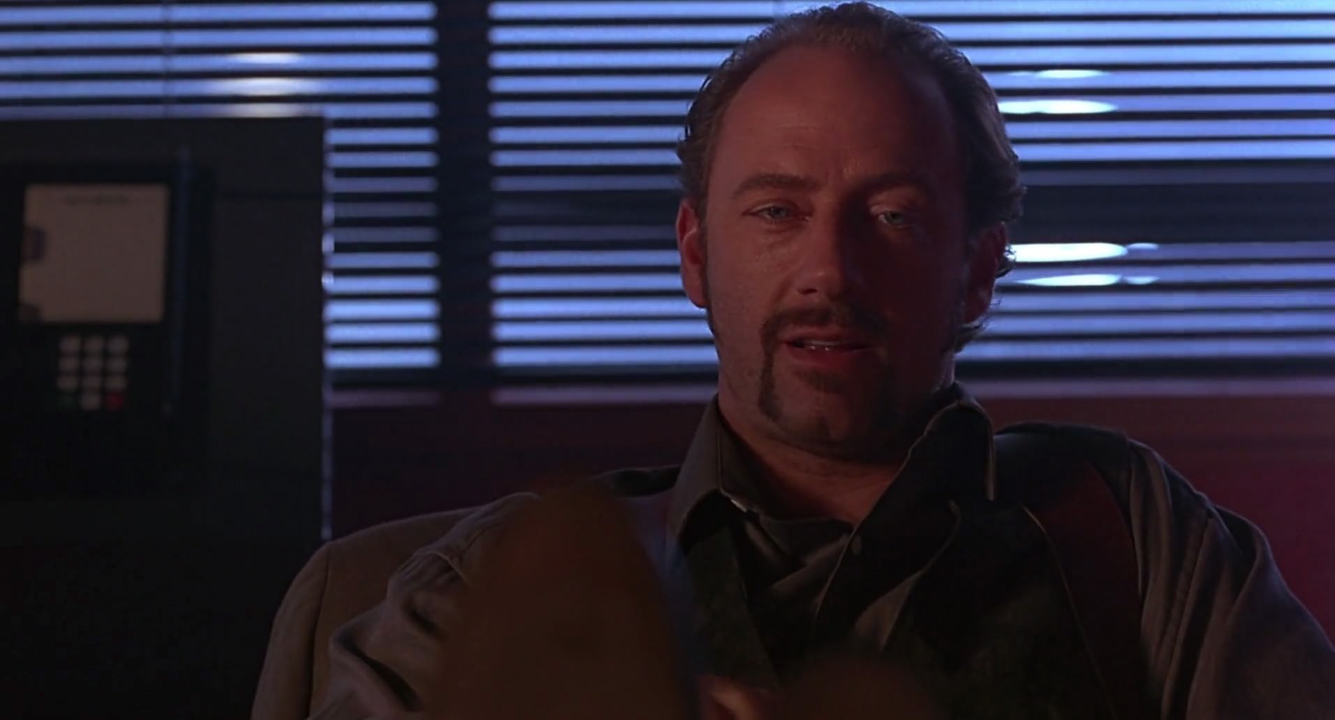 Barb Wire (1996) HD screenshot 3716