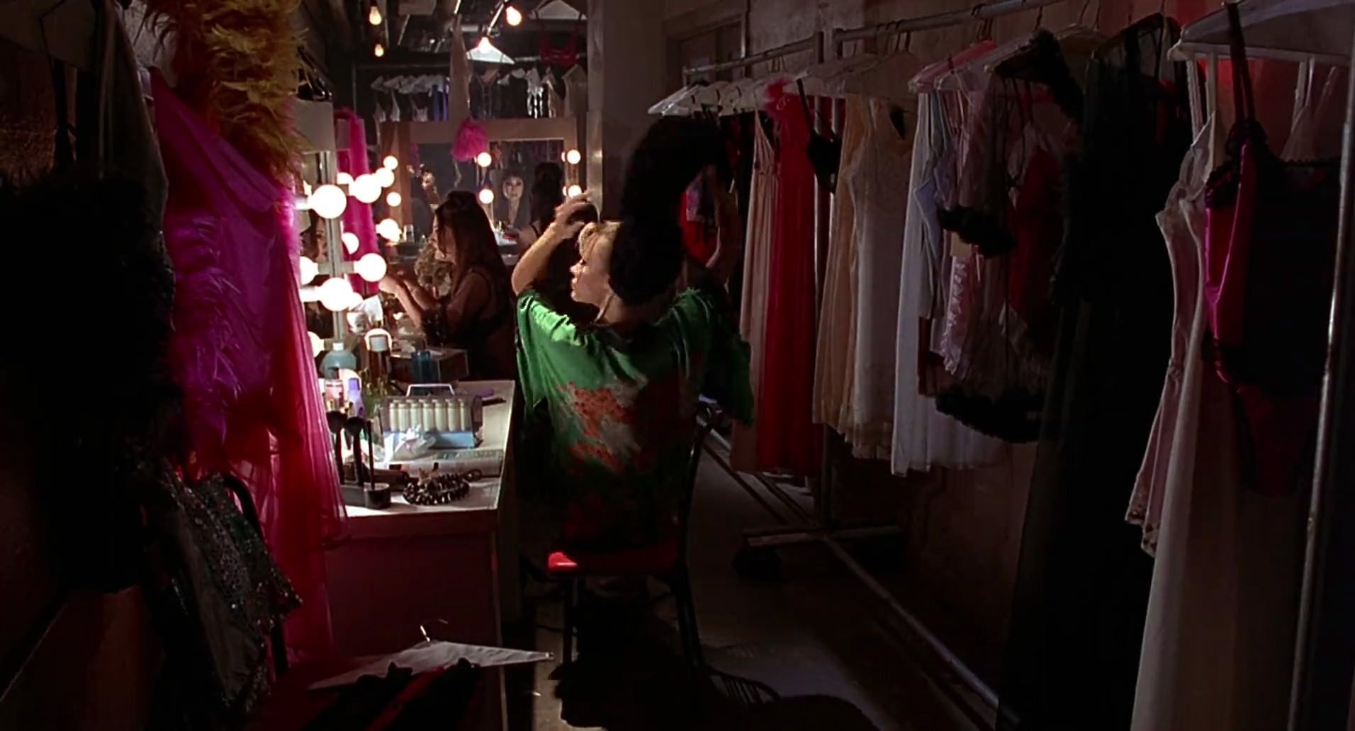 Barb Wire (1996) HD screenshot 374
