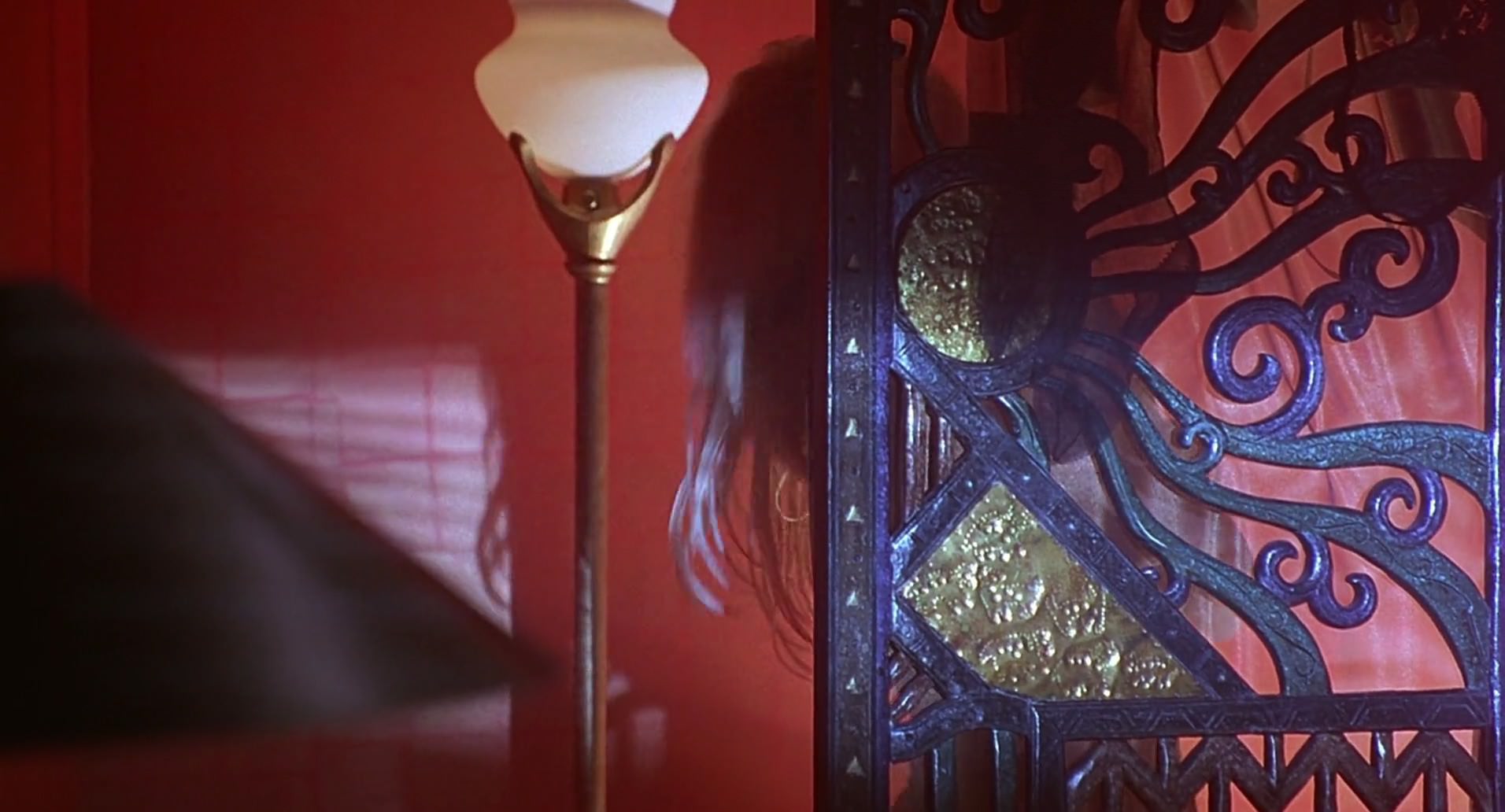 Barb Wire (1996) HD screenshot 3752