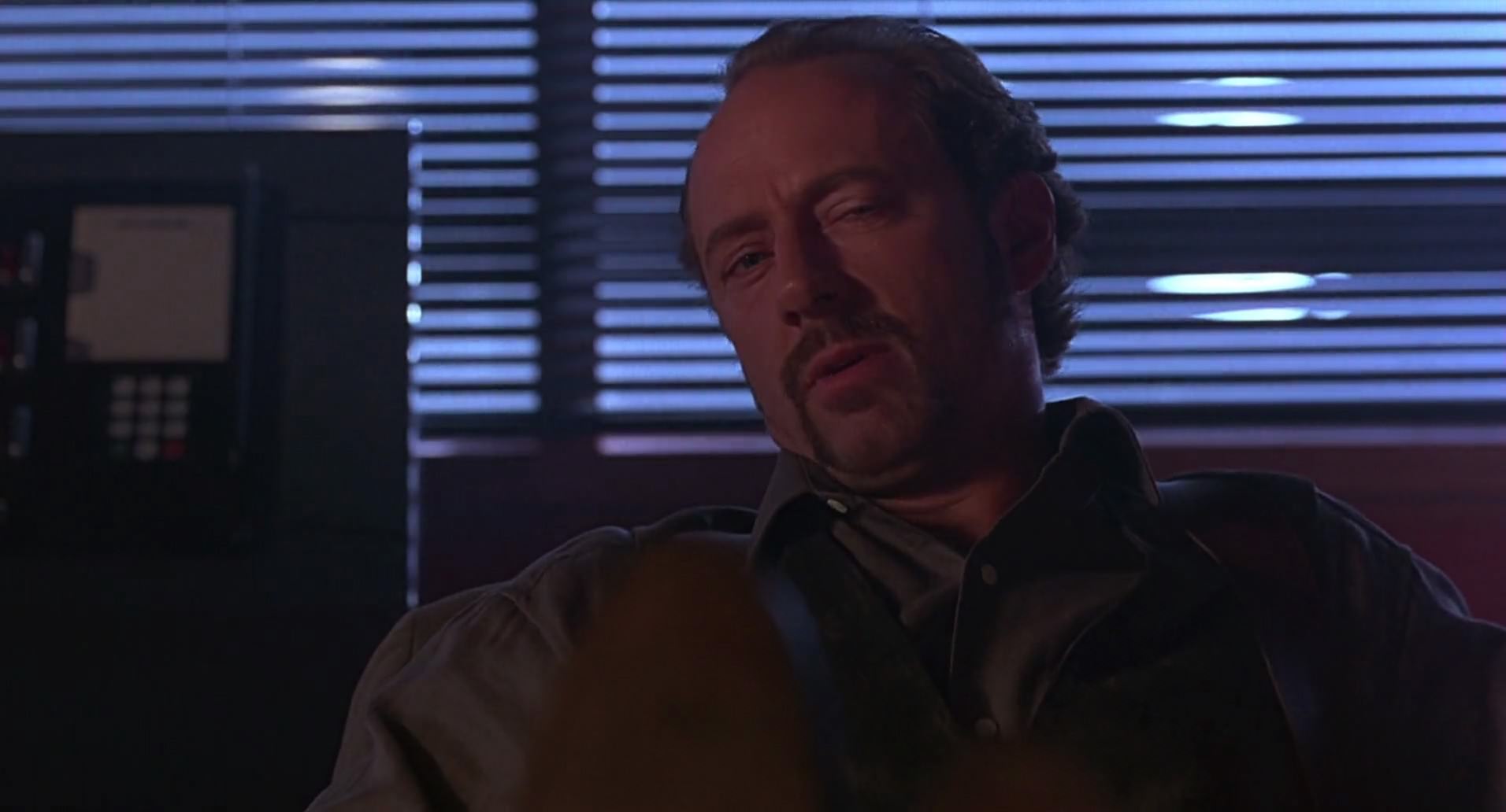Barb Wire (1996) HD screenshot 3758