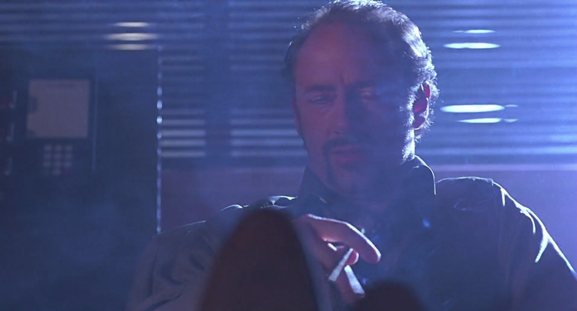 Barb Wire (1996) screencap 3765