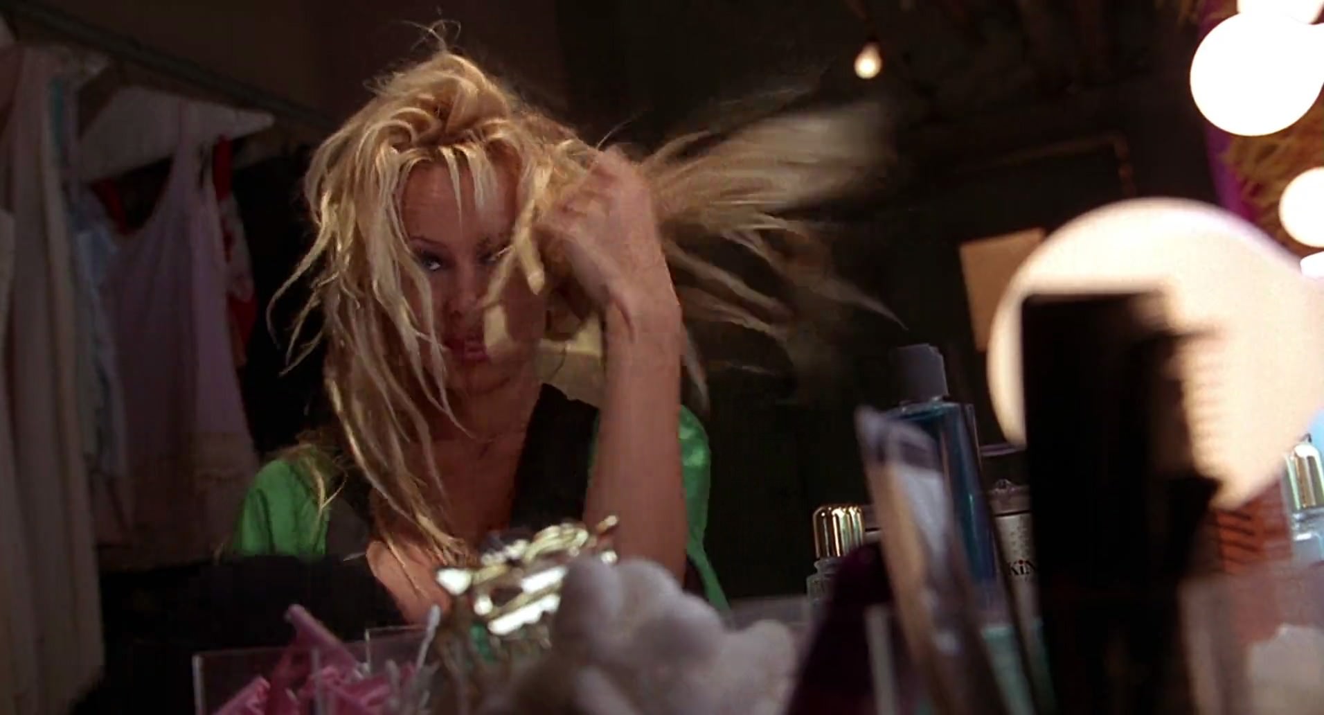 Barb Wire (1996) HD screenshot 377
