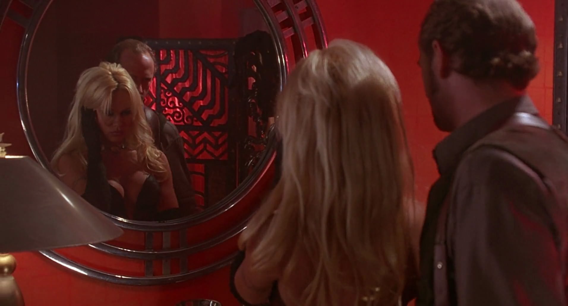 Barb Wire (1996) HD screenshot 3788