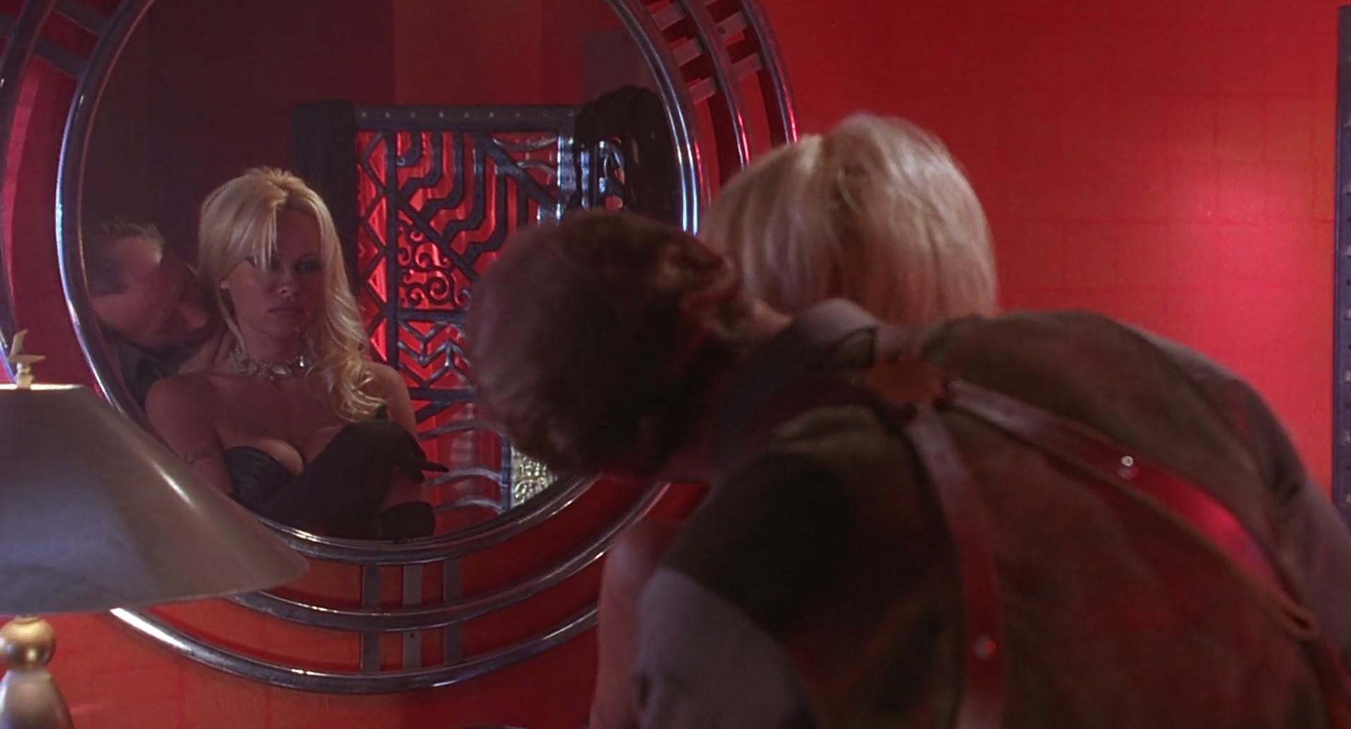 Barb Wire (1996) screencap 3798