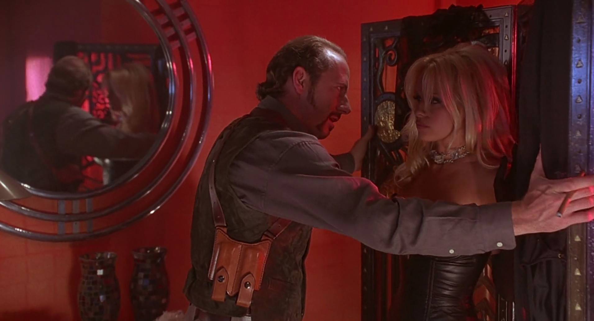 Barb Wire (1996) HD screenshot 3809