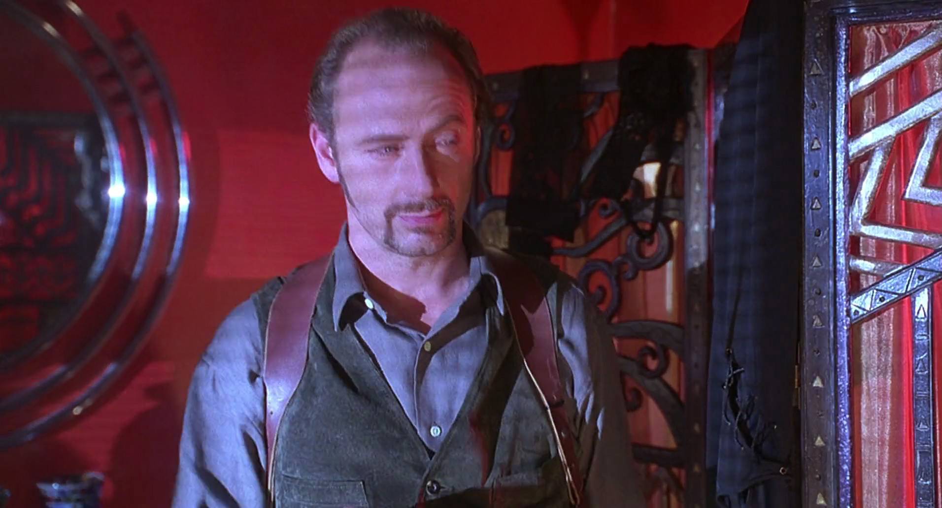 Barb Wire (1996) screencap 3855