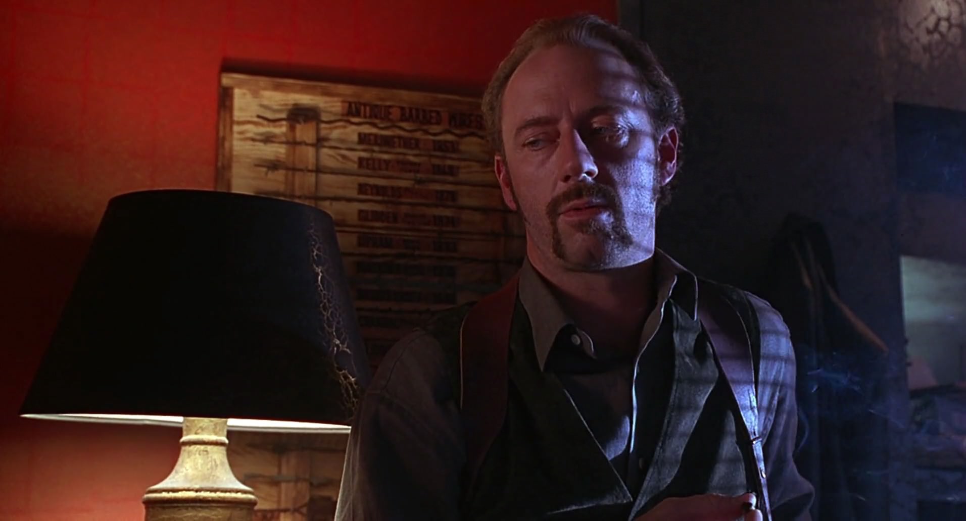 Barb Wire (1996) screencap 3873