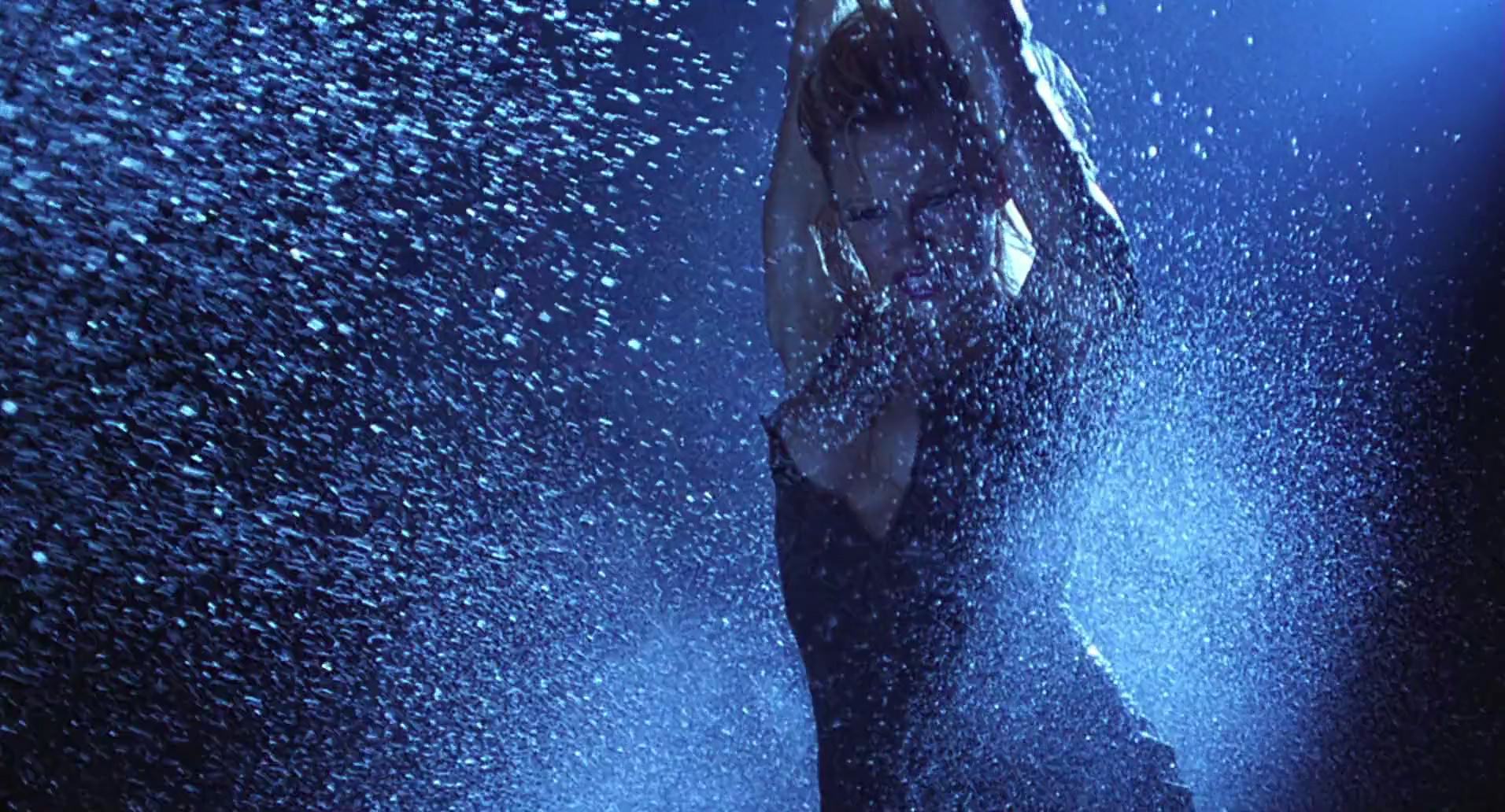 Barb Wire (1996) screencap 39