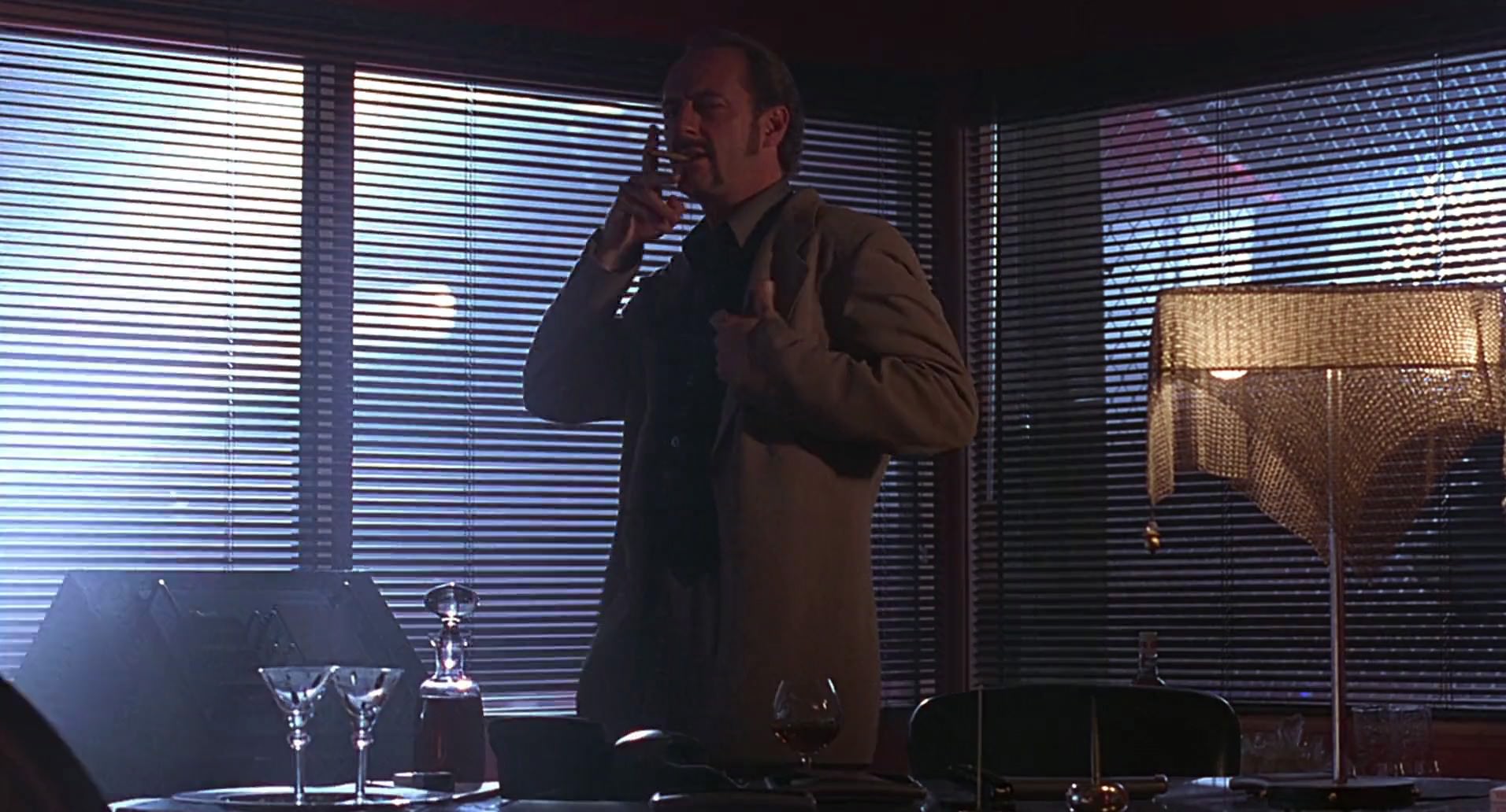 Barb Wire (1996) screencap 3903