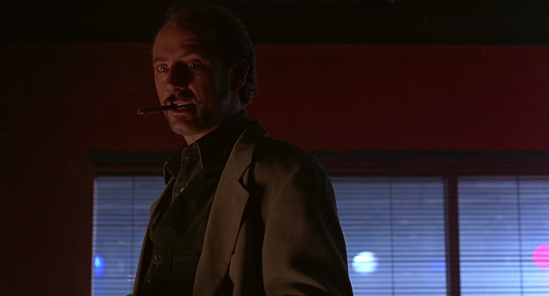 Barb Wire (1996) screencap 3966