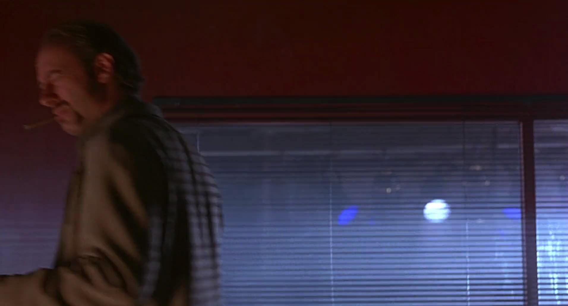 Barb Wire (1996) screencap 3972