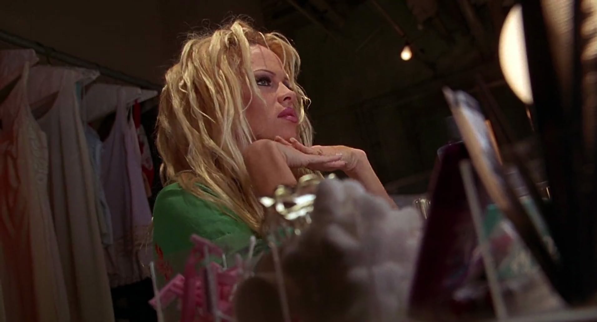 Barb Wire (1996) HD screenshot 398